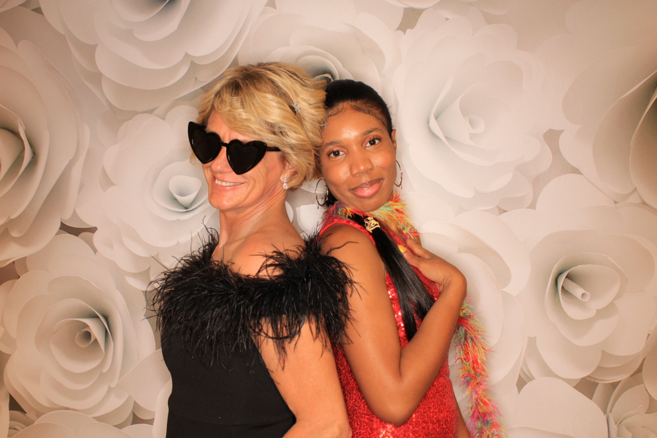 Purse-a-Palooza | View more photos from the event at gallery.photoboothbillings.com/u/PhotoBoothBillings/Purse-a-Palooza