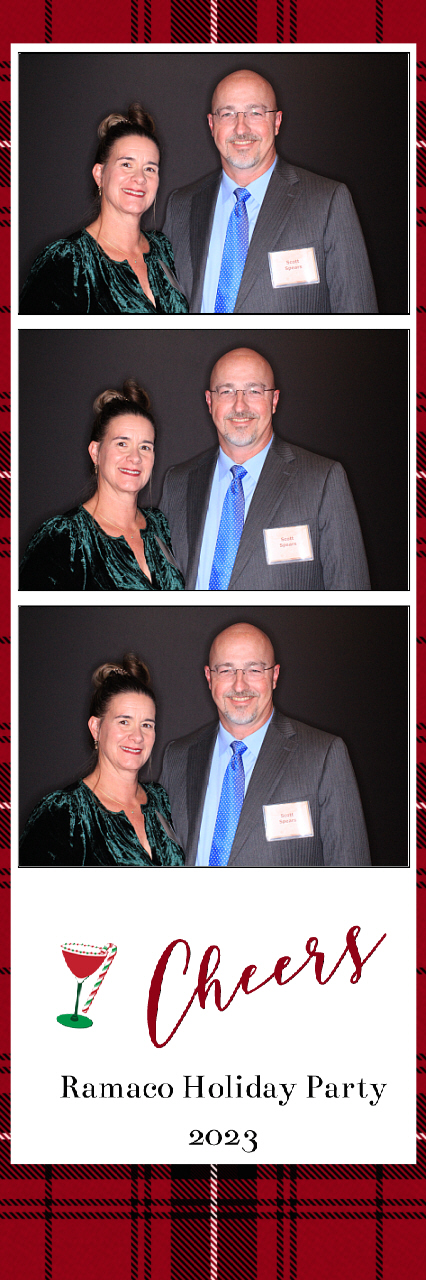 Ramaco Holiday Party | View more photos from the event at gallery.photoboothbillings.com/u/PhotoBoothBillings/Ramaco-Holiday-Party
