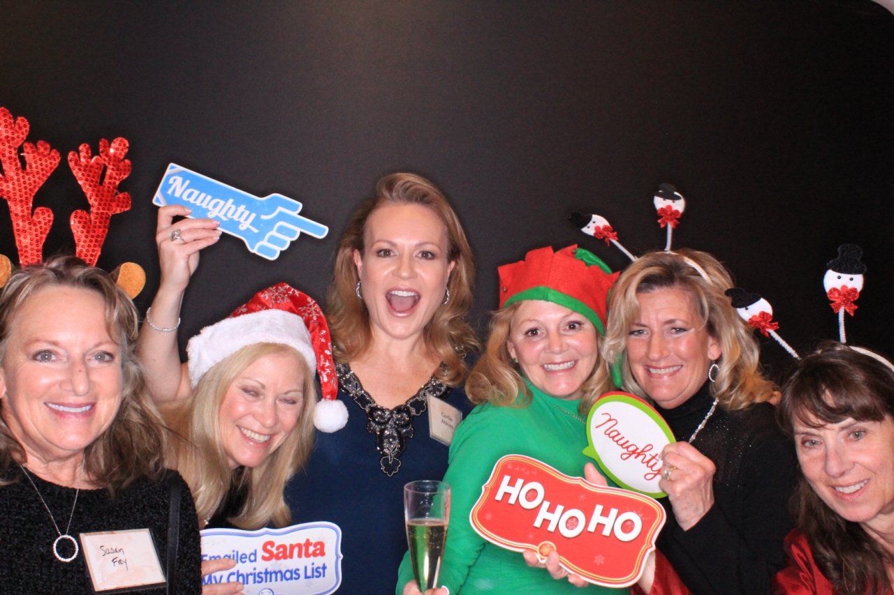 Ramaco Holiday Party | View more photos from the event at gallery.photoboothbillings.com/u/PhotoBoothBillings/Ramaco-Holiday-Party
