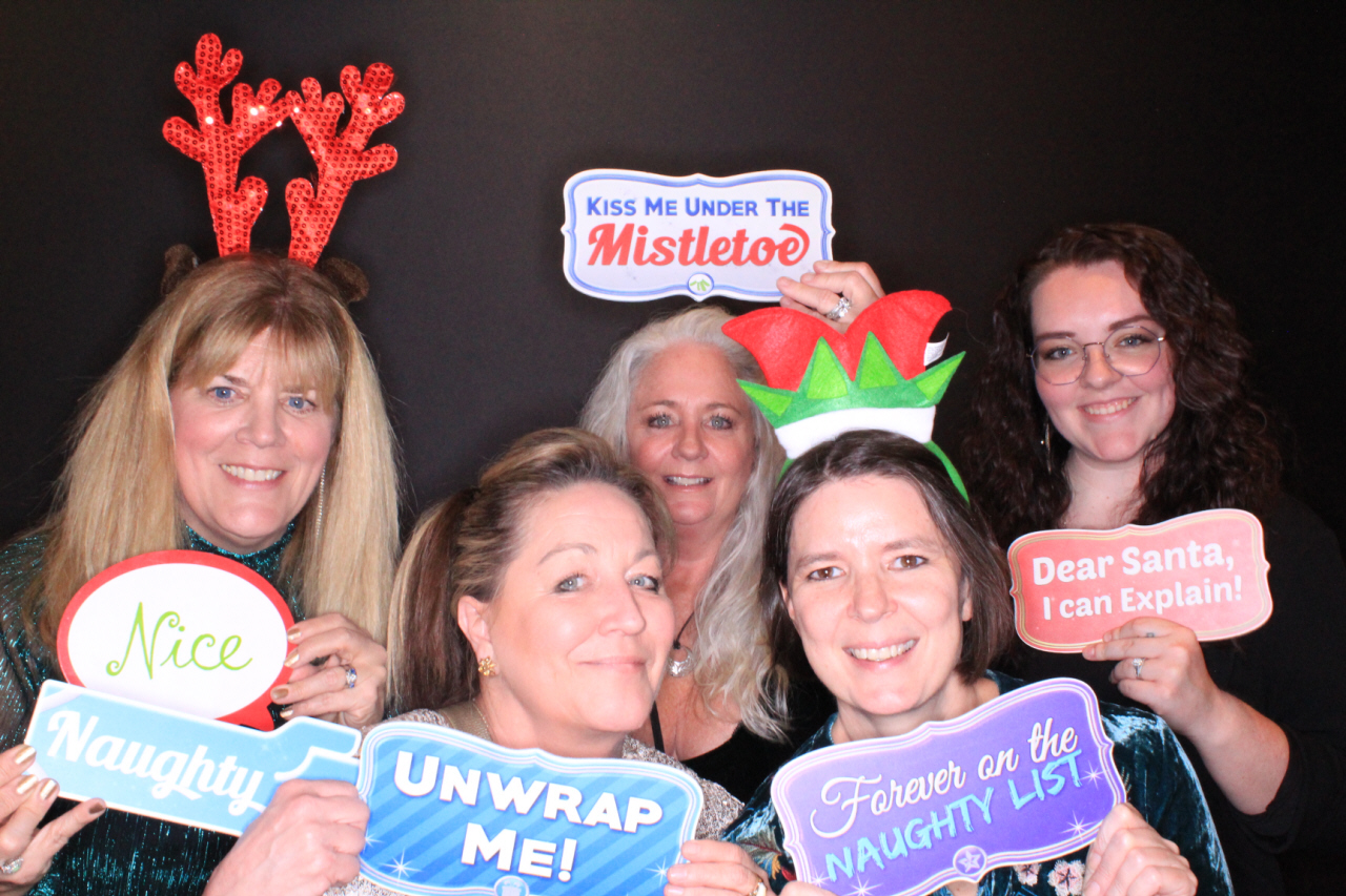 Ramaco Holiday Party | View more photos from the event at gallery.photoboothbillings.com/u/PhotoBoothBillings/Ramaco-Holiday-Party