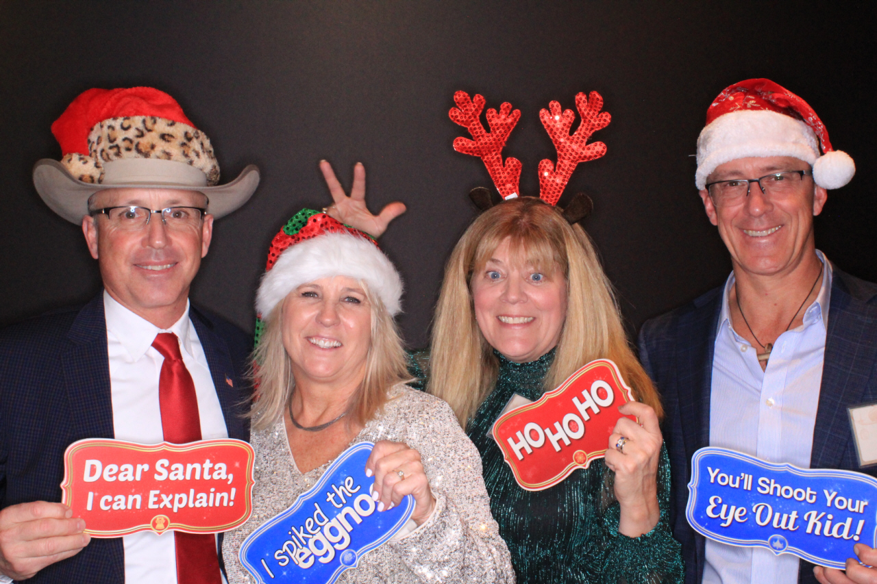 Ramaco Holiday Party | View more photos from the event at gallery.photoboothbillings.com/u/PhotoBoothBillings/Ramaco-Holiday-Party