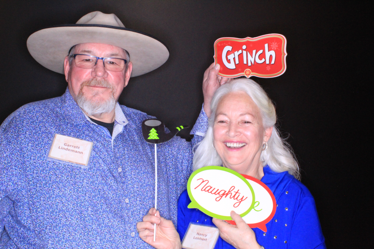 Ramaco Holiday Party | View more photos from the event at gallery.photoboothbillings.com/u/PhotoBoothBillings/Ramaco-Holiday-Party