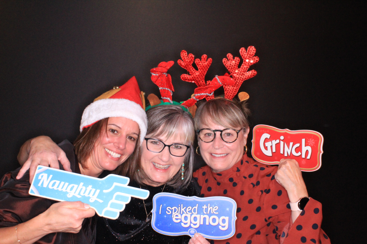 Ramaco Holiday Party | View more photos from the event at gallery.photoboothbillings.com/u/PhotoBoothBillings/Ramaco-Holiday-Party