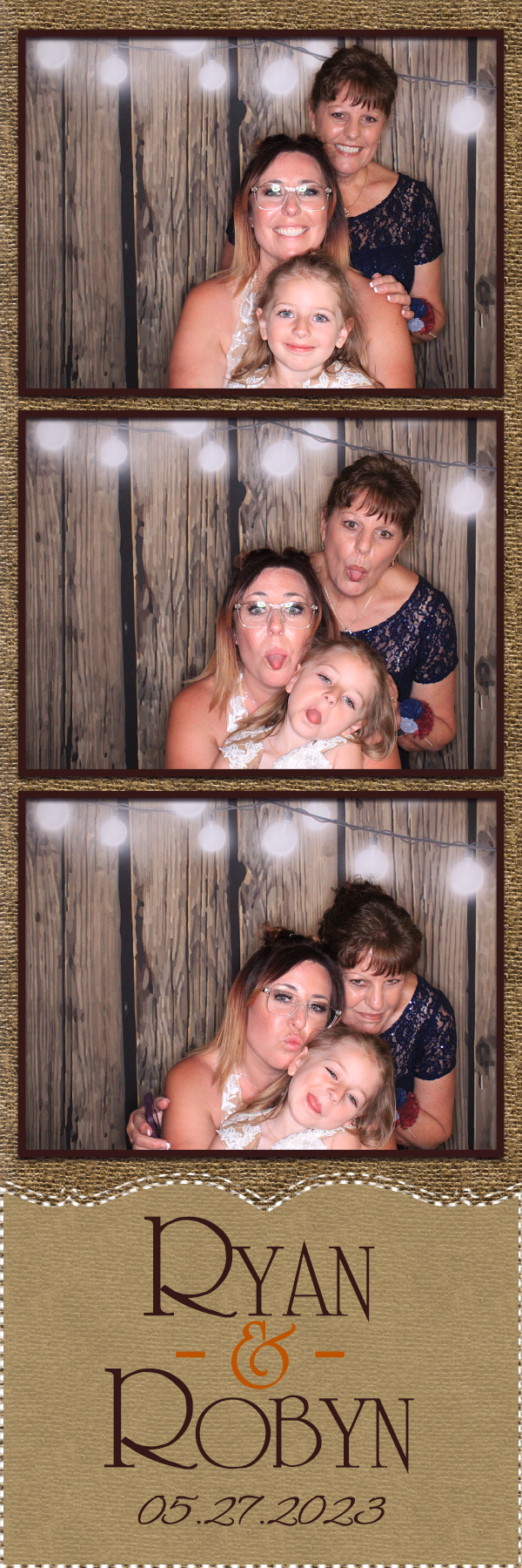 Robyn and Ryan | View more photos from the event at gallery.photoboothbillings.com/u/PhotoBoothBillings/Robyn-and-Ryan