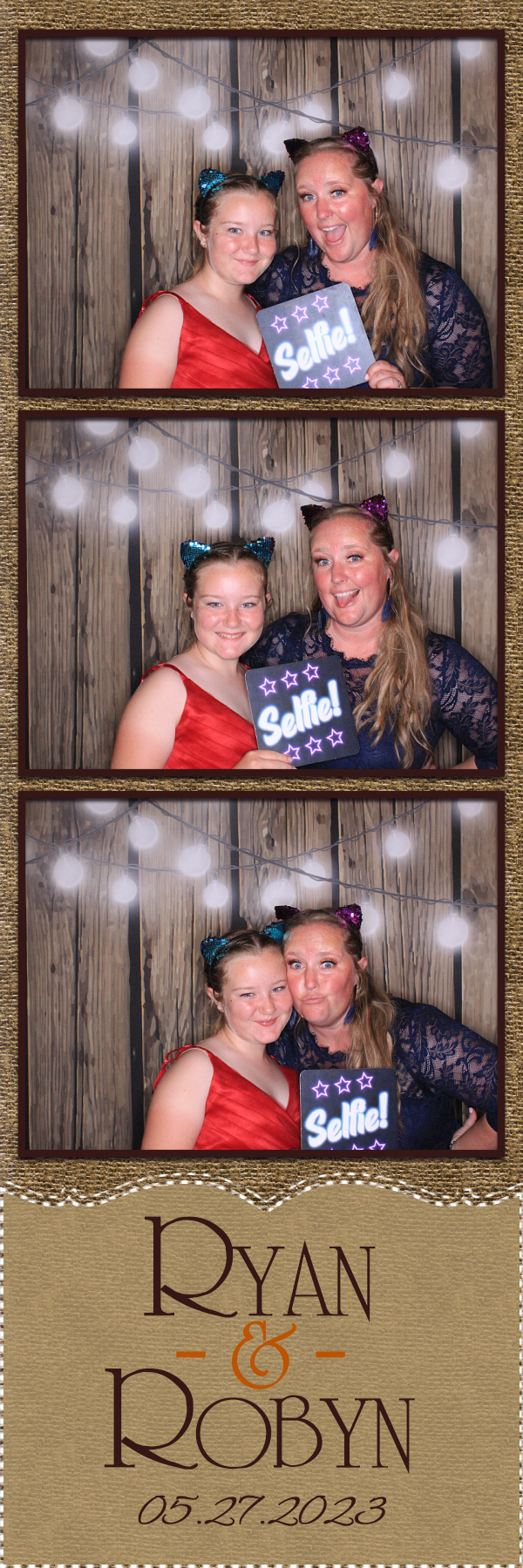 Robyn and Ryan | View more photos from the event at gallery.photoboothbillings.com/u/PhotoBoothBillings/Robyn-and-Ryan