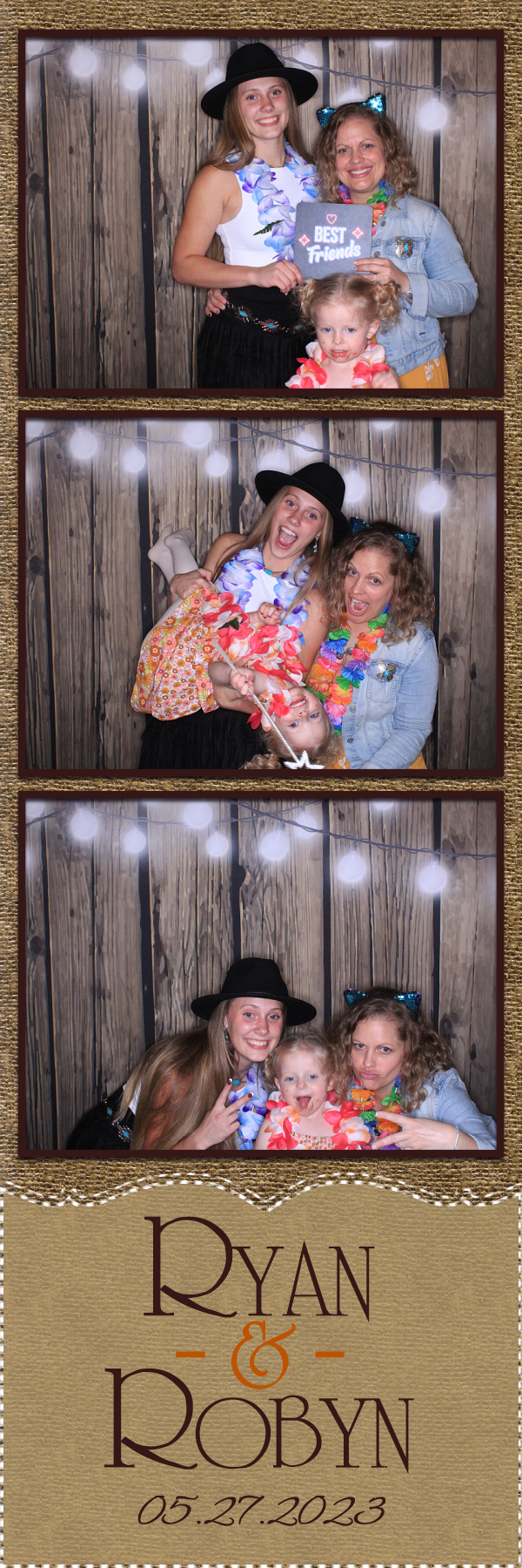 Robyn and Ryan | View more photos from the event at gallery.photoboothbillings.com/u/PhotoBoothBillings/Robyn-and-Ryan