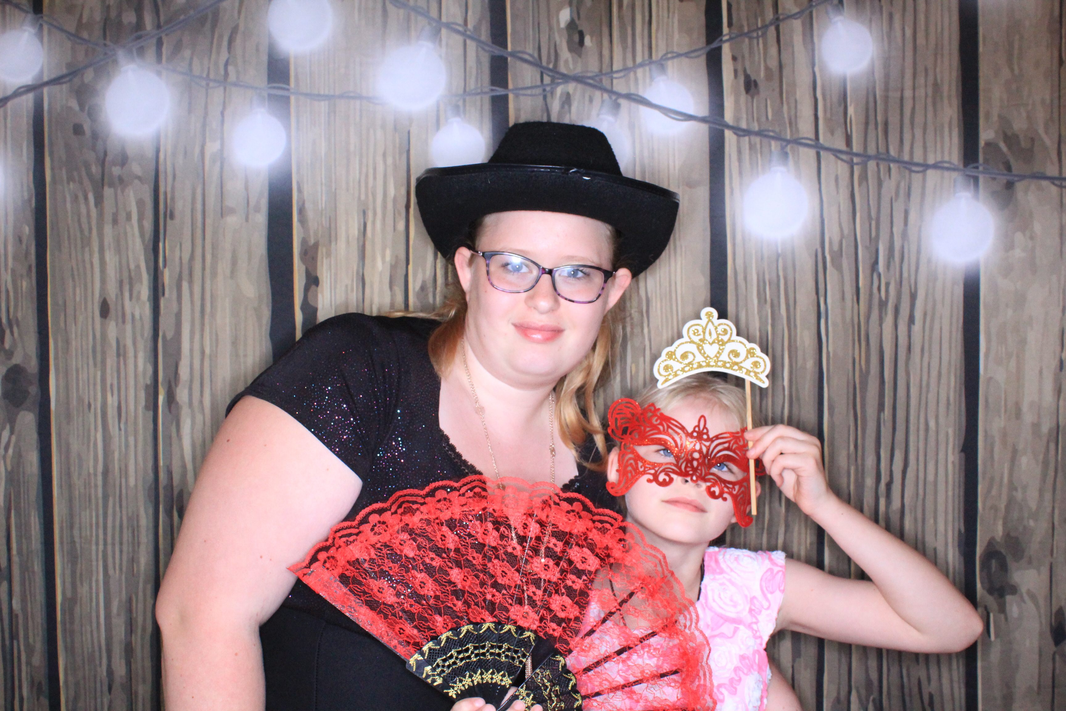 The Baetens Wedding | View more photos from the event at gallery.photoboothbillings.com/u/PhotoBoothBillings/The-Baetens-Wedding