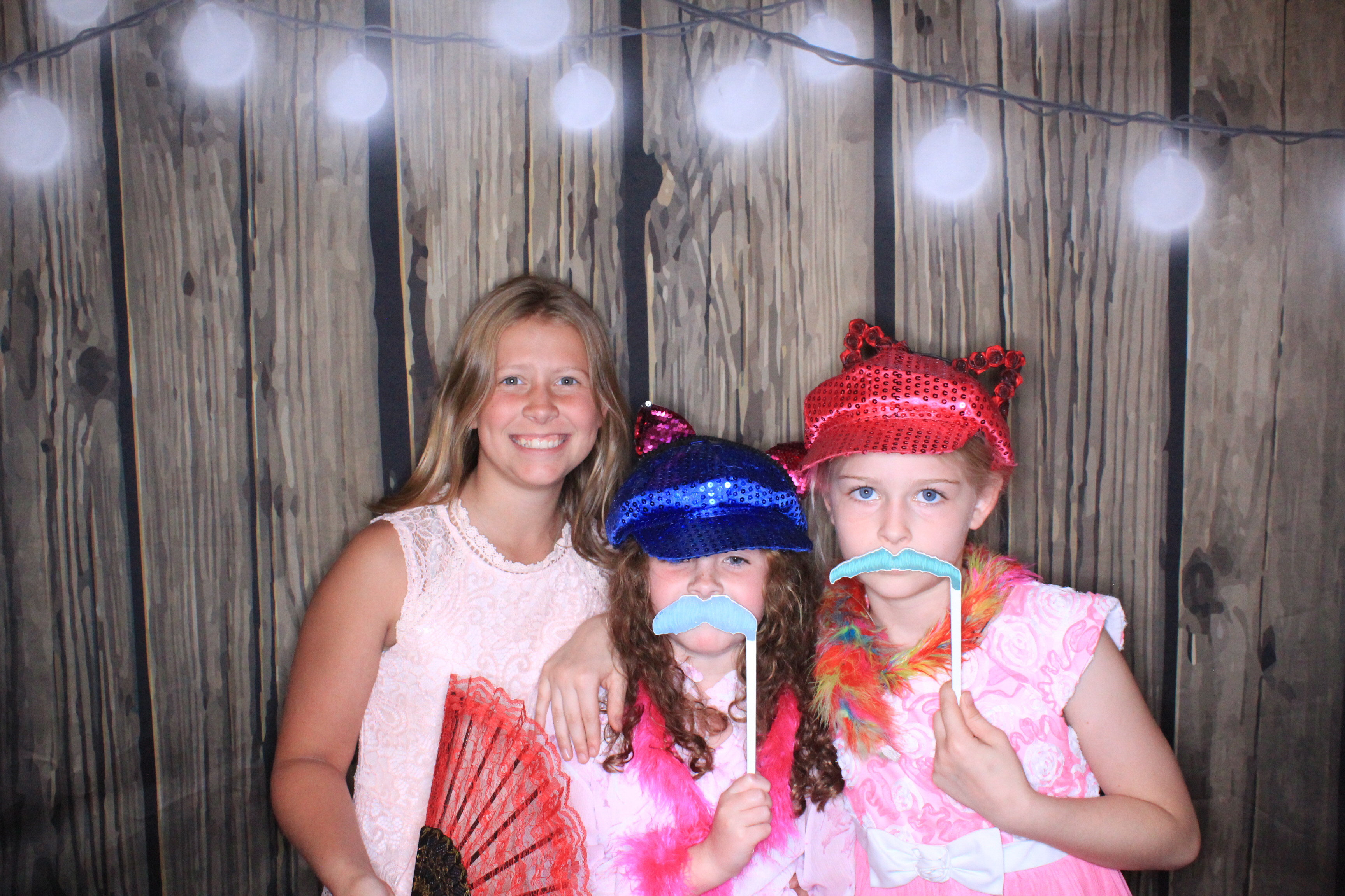 The Baetens Wedding | View more photos from the event at gallery.photoboothbillings.com/u/PhotoBoothBillings/The-Baetens-Wedding