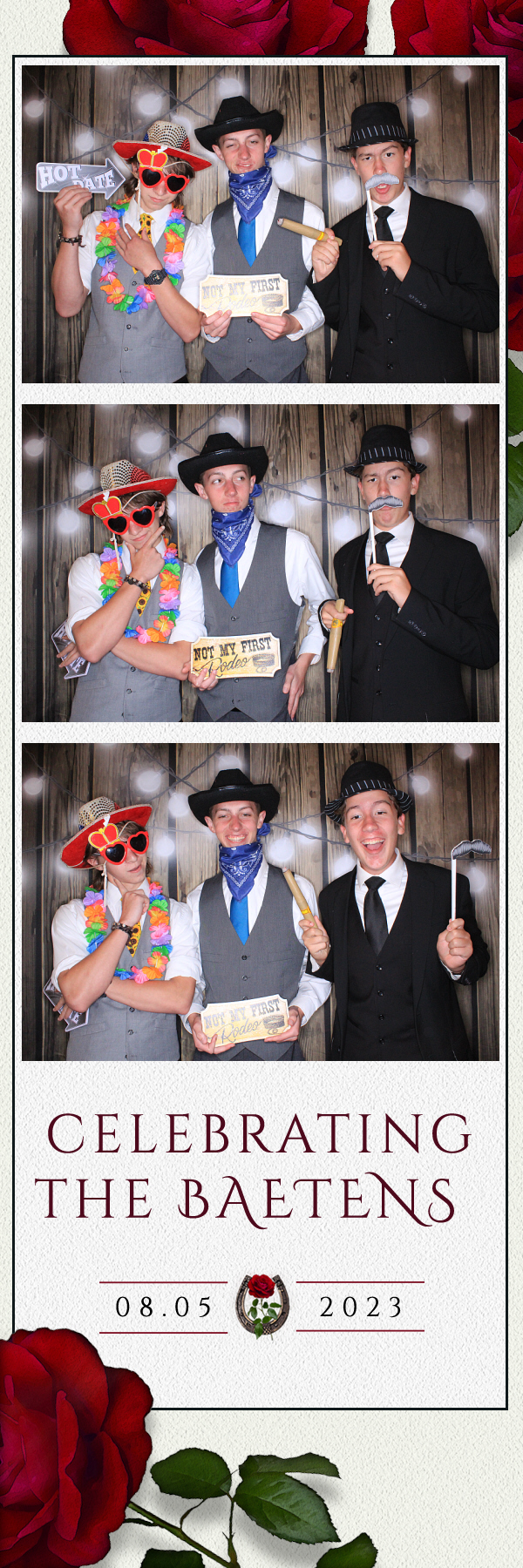 The Baetens Wedding | View more photos from the event at gallery.photoboothbillings.com/u/PhotoBoothBillings/The-Baetens-Wedding