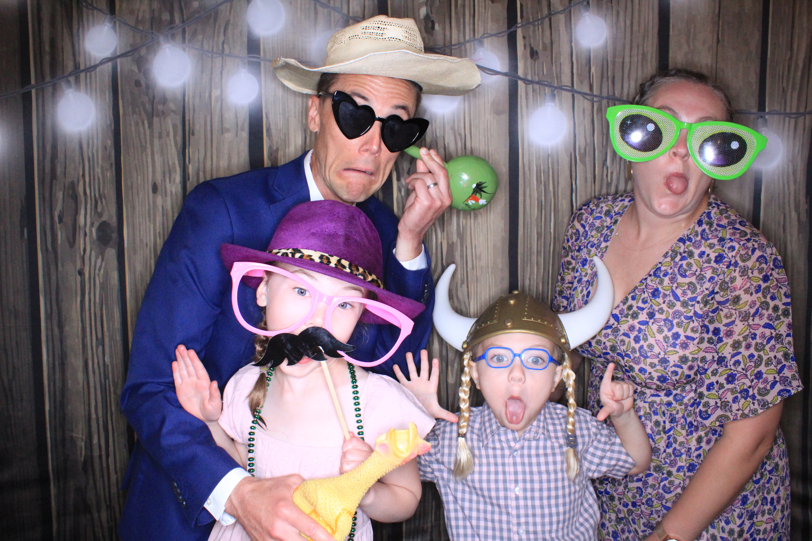 The Baetens Wedding | View more photos from the event at gallery.photoboothbillings.com/u/PhotoBoothBillings/The-Baetens-Wedding