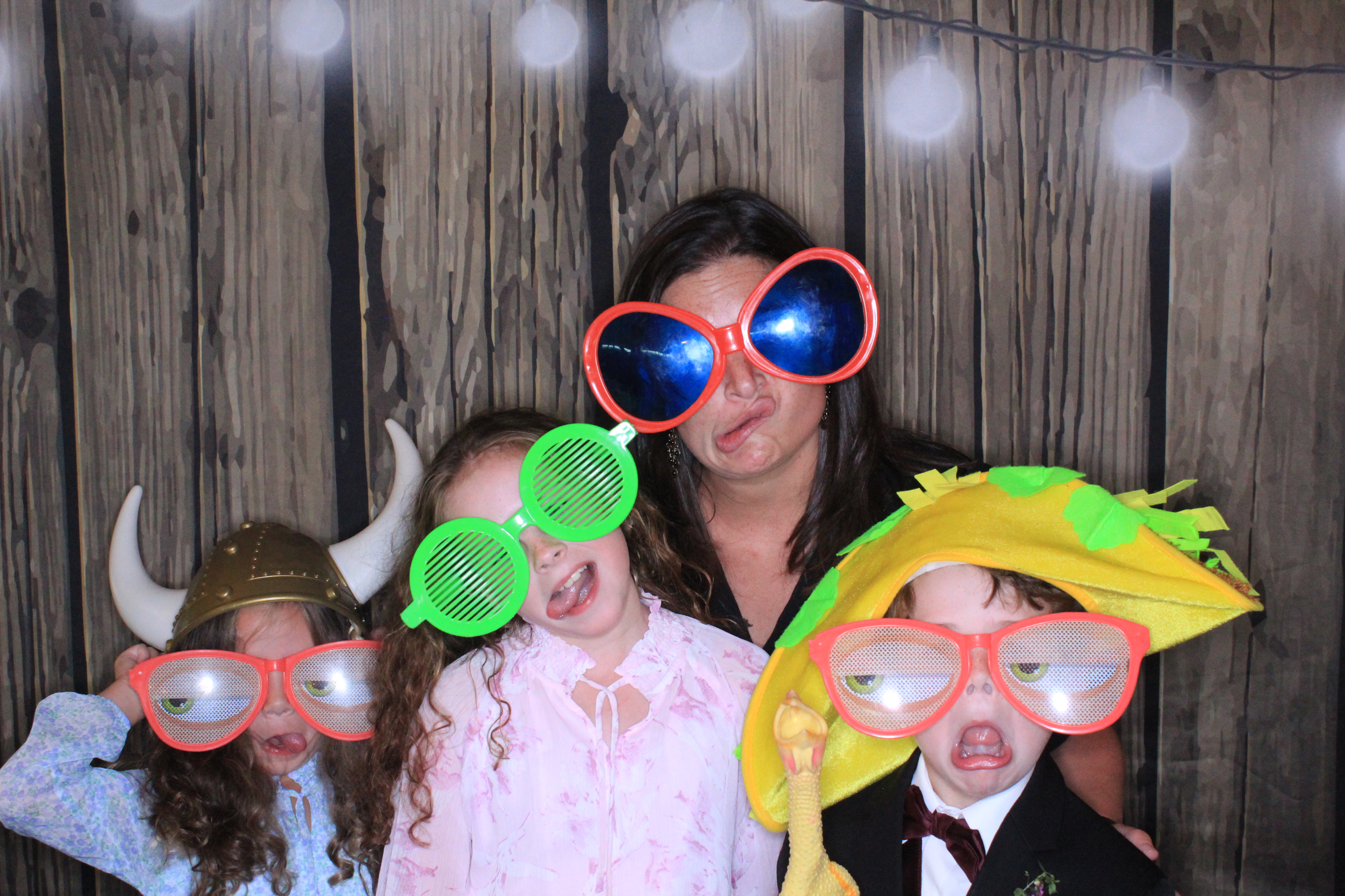 The Baetens Wedding | View more photos from the event at gallery.photoboothbillings.com/u/PhotoBoothBillings/The-Baetens-Wedding