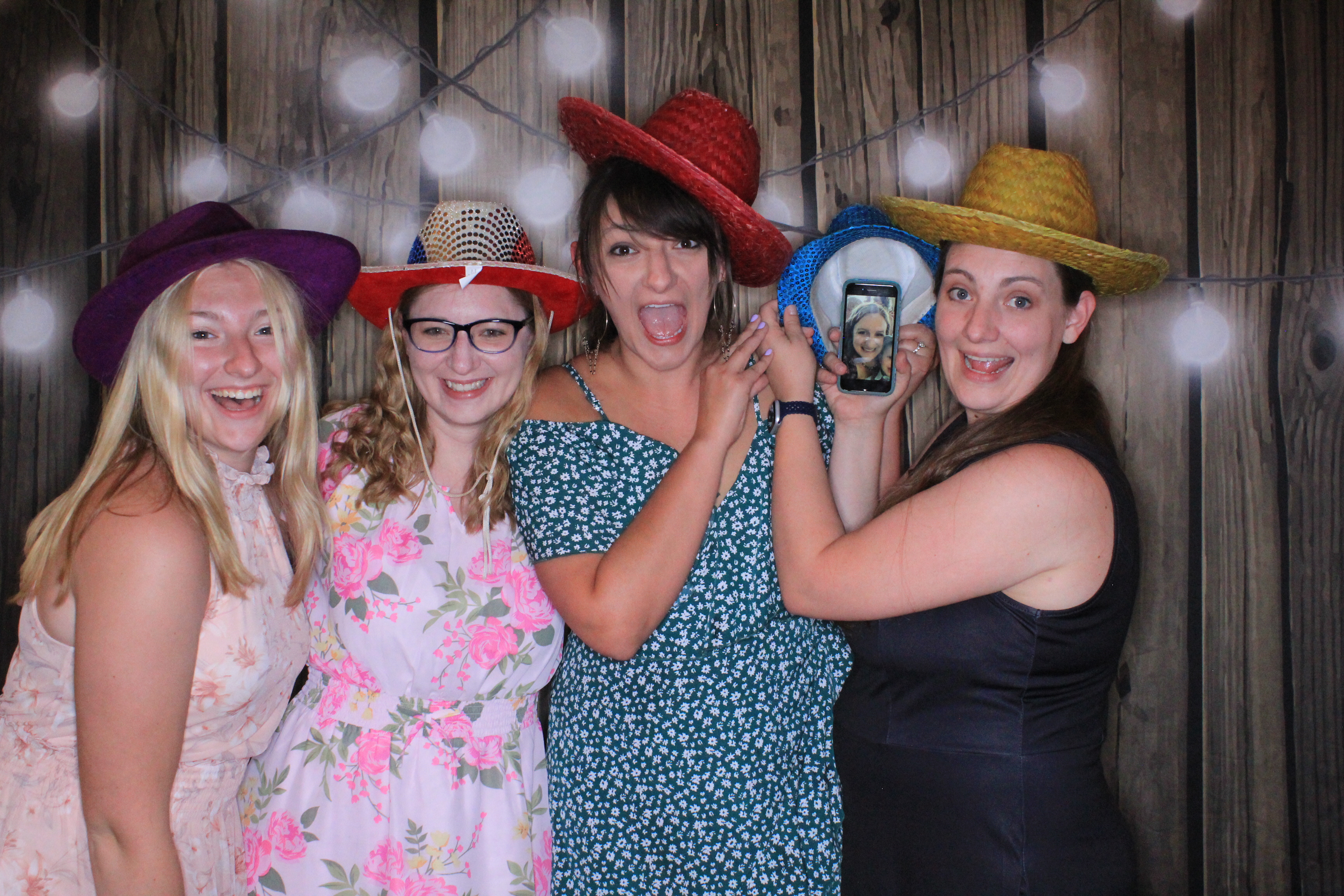 The Baetens Wedding | View more photos from the event at gallery.photoboothbillings.com/u/PhotoBoothBillings/The-Baetens-Wedding