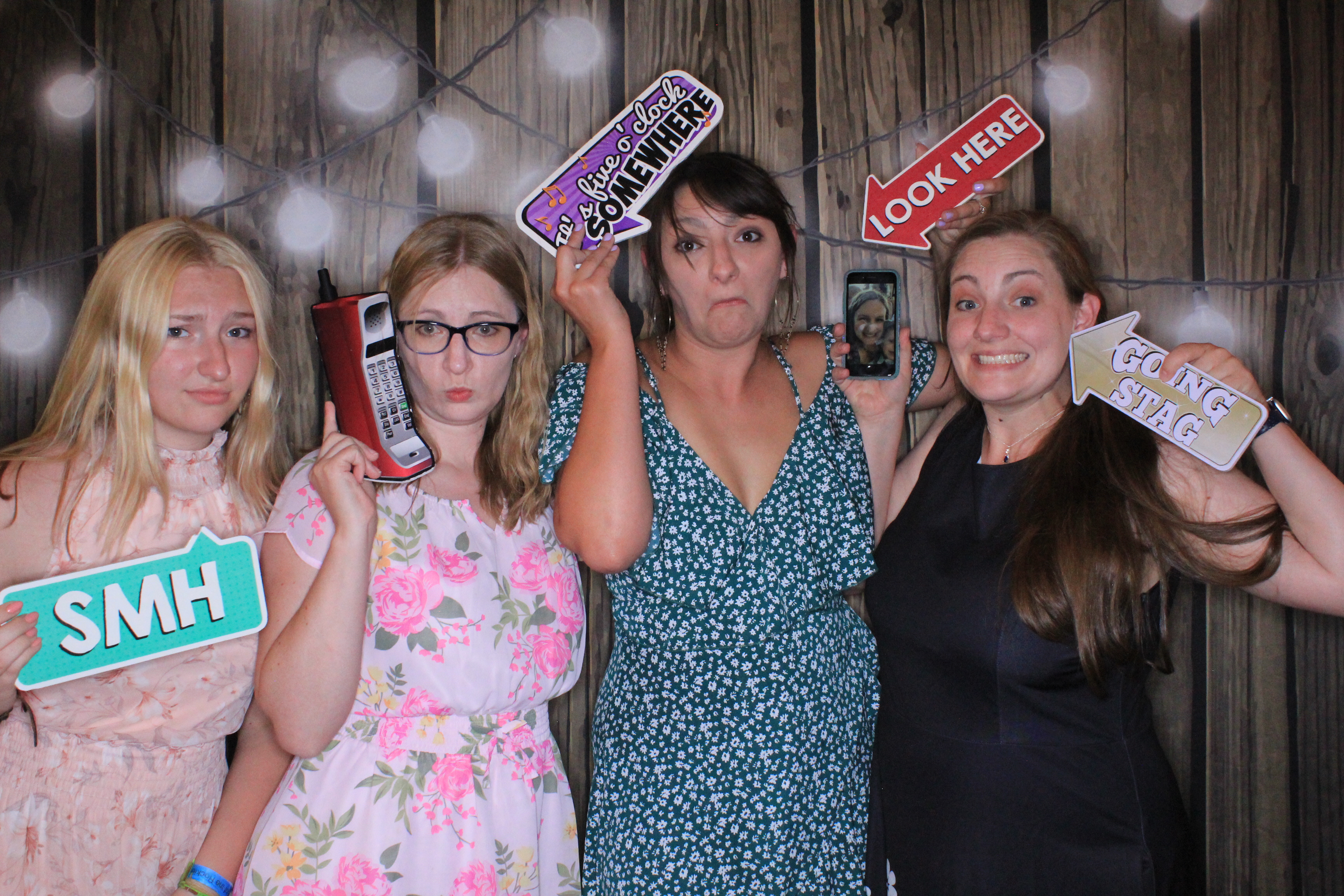 The Baetens Wedding | View more photos from the event at gallery.photoboothbillings.com/u/PhotoBoothBillings/The-Baetens-Wedding