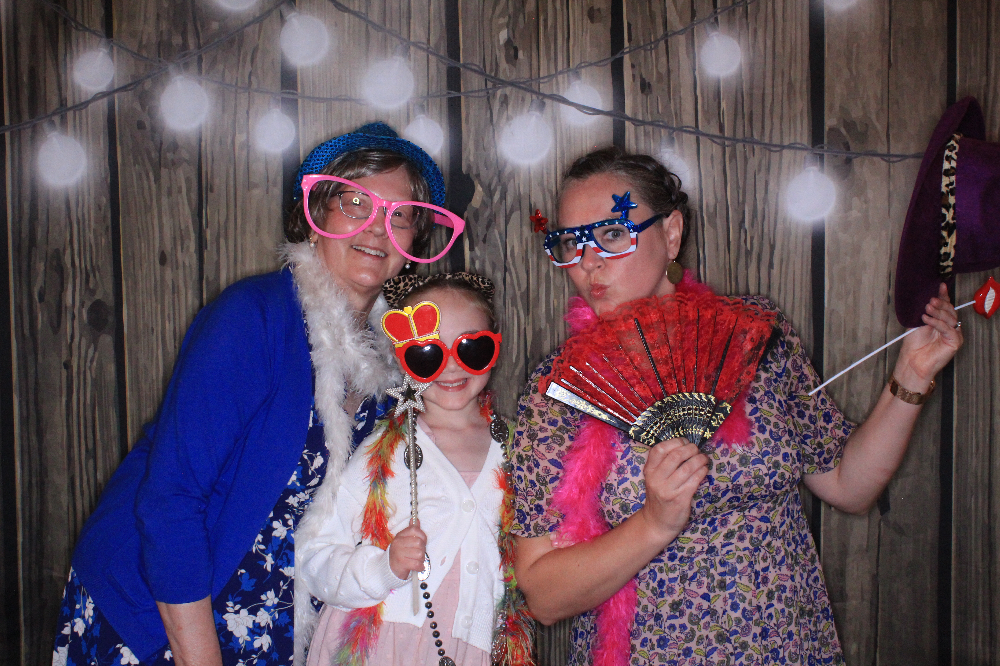 The Baetens Wedding | View more photos from the event at gallery.photoboothbillings.com/u/PhotoBoothBillings/The-Baetens-Wedding