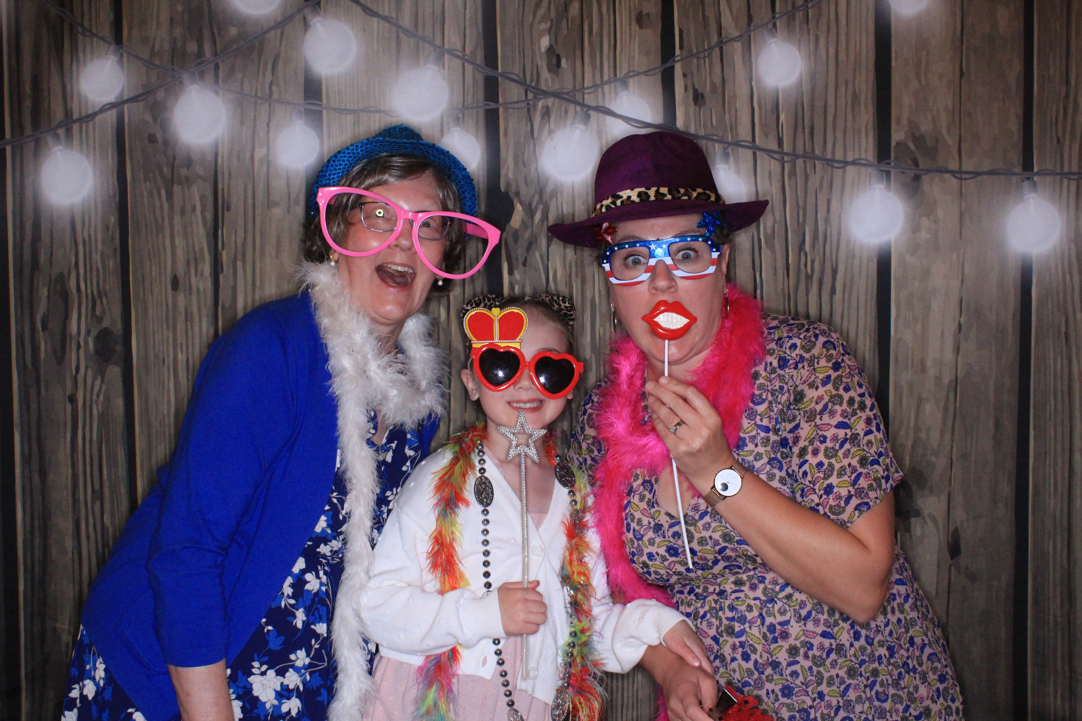The Baetens Wedding | View more photos from the event at gallery.photoboothbillings.com/u/PhotoBoothBillings/The-Baetens-Wedding
