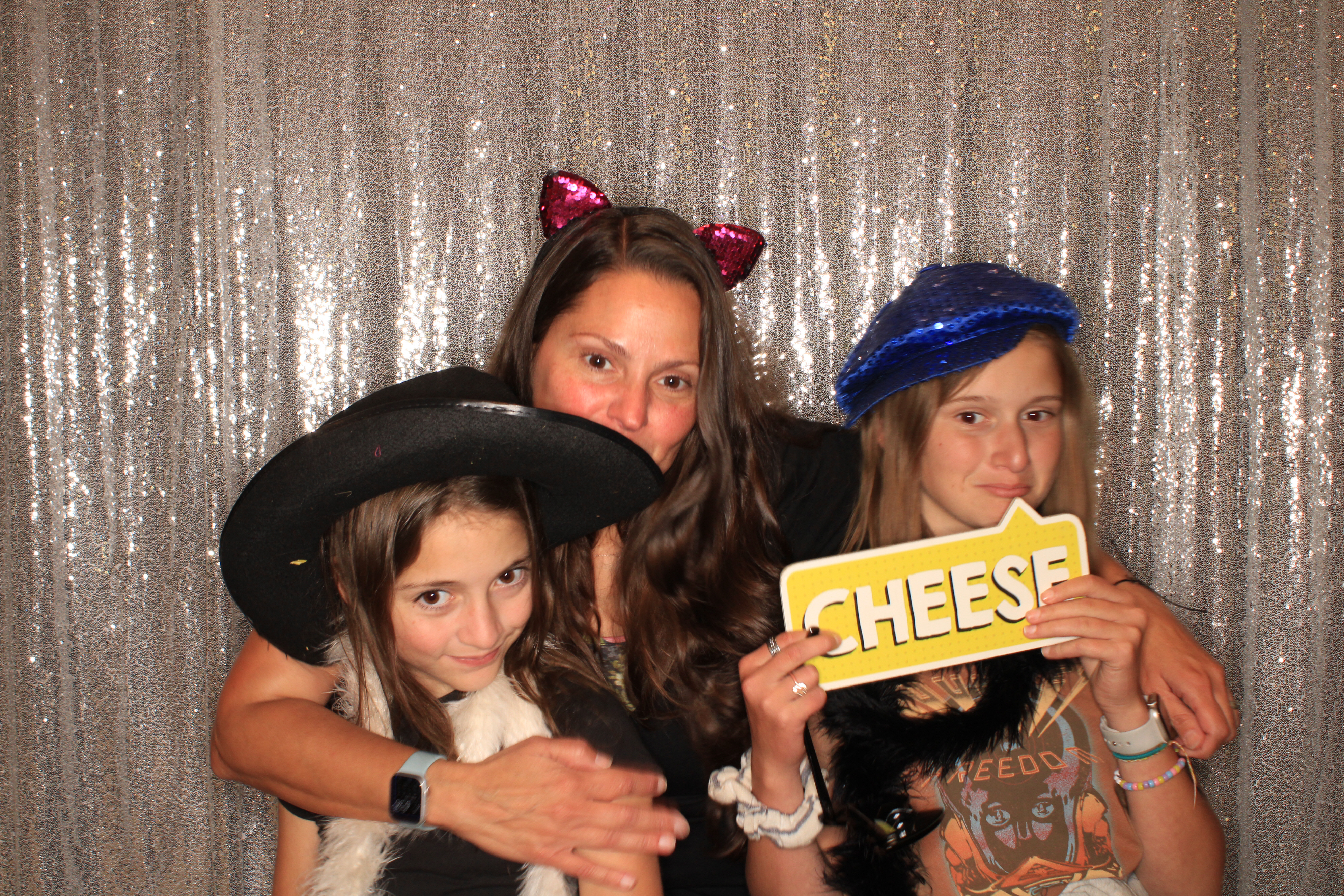 True Girl Tour | View more photos from the event at gallery.photoboothbillings.com/u/PhotoBoothBillings/True-Girl-Tour