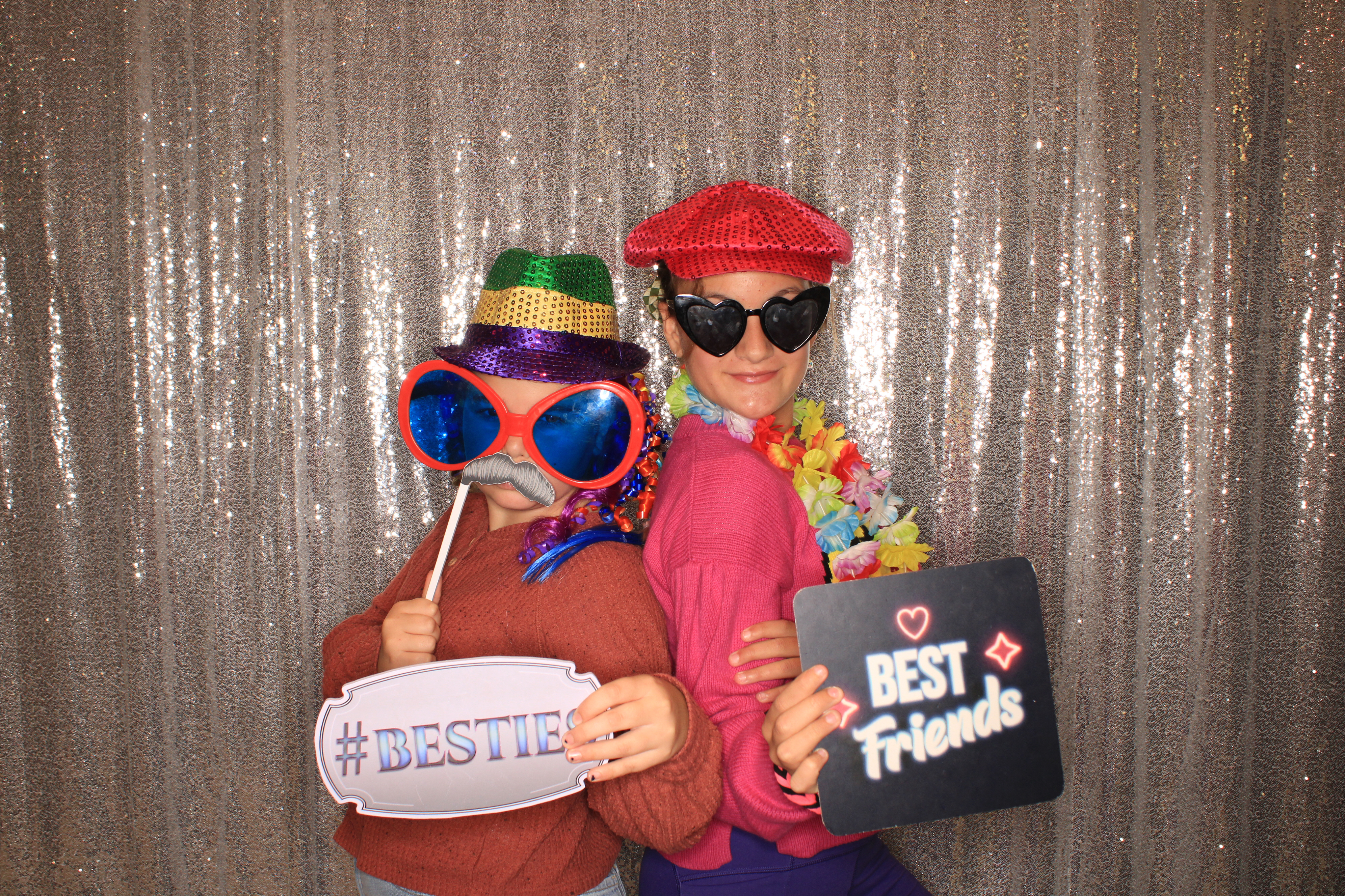 True Girl Tour | View more photos from the event at gallery.photoboothbillings.com/u/PhotoBoothBillings/True-Girl-Tour