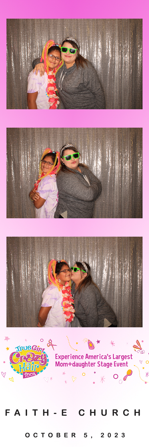 True Girl Tour | View more photos from the event at gallery.photoboothbillings.com/u/PhotoBoothBillings/True-Girl-Tour