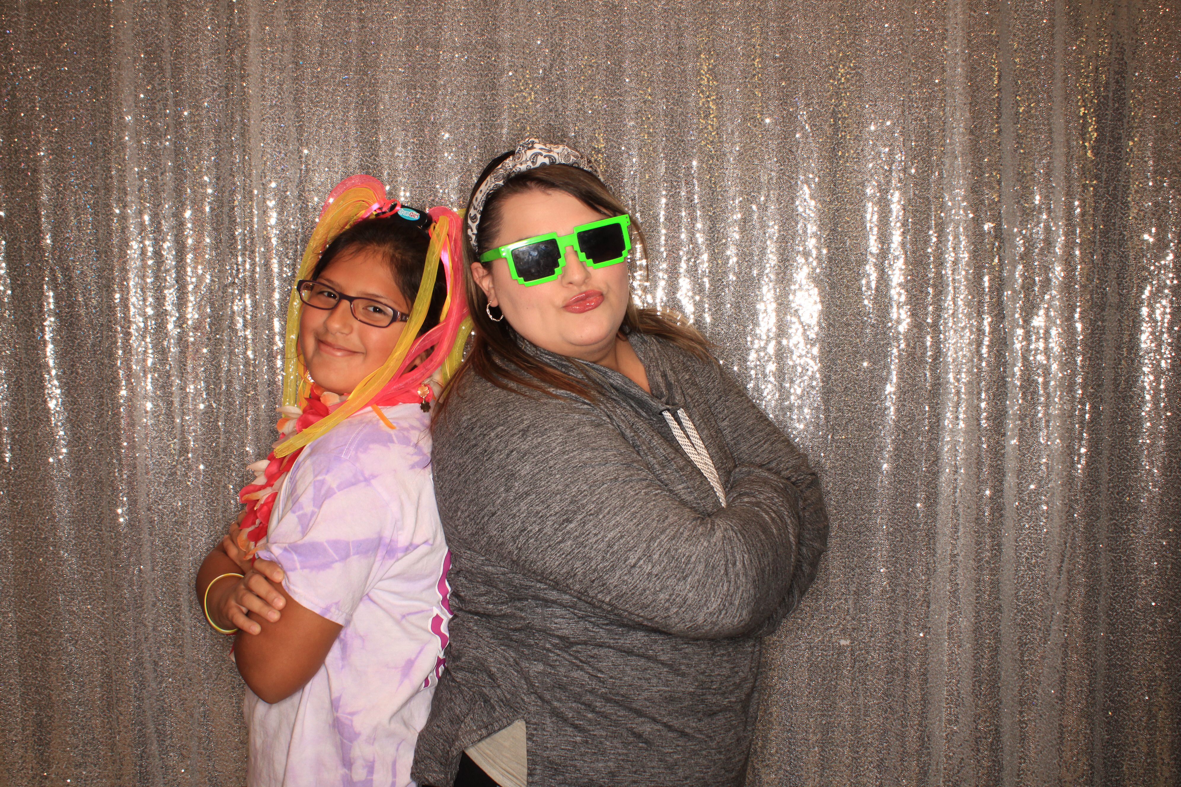 True Girl Tour | View more photos from the event at gallery.photoboothbillings.com/u/PhotoBoothBillings/True-Girl-Tour