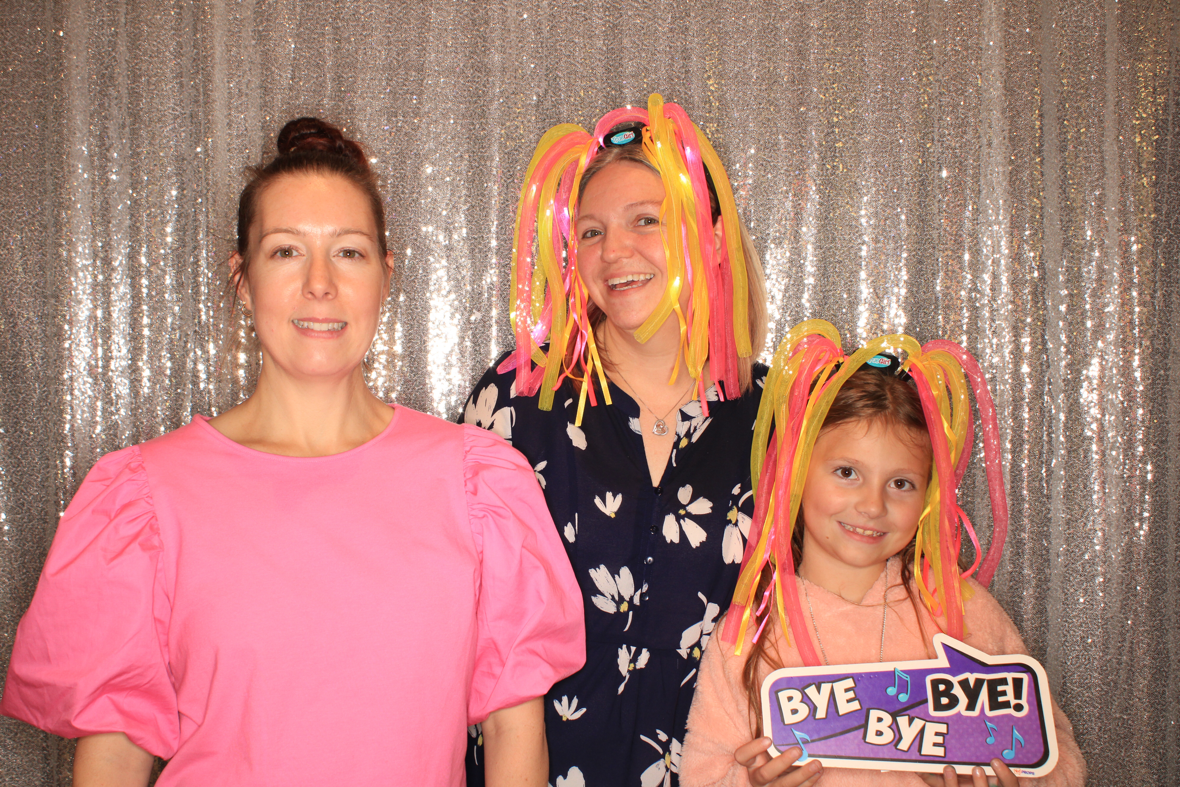 True Girl Tour | View more photos from the event at gallery.photoboothbillings.com/u/PhotoBoothBillings/True-Girl-Tour