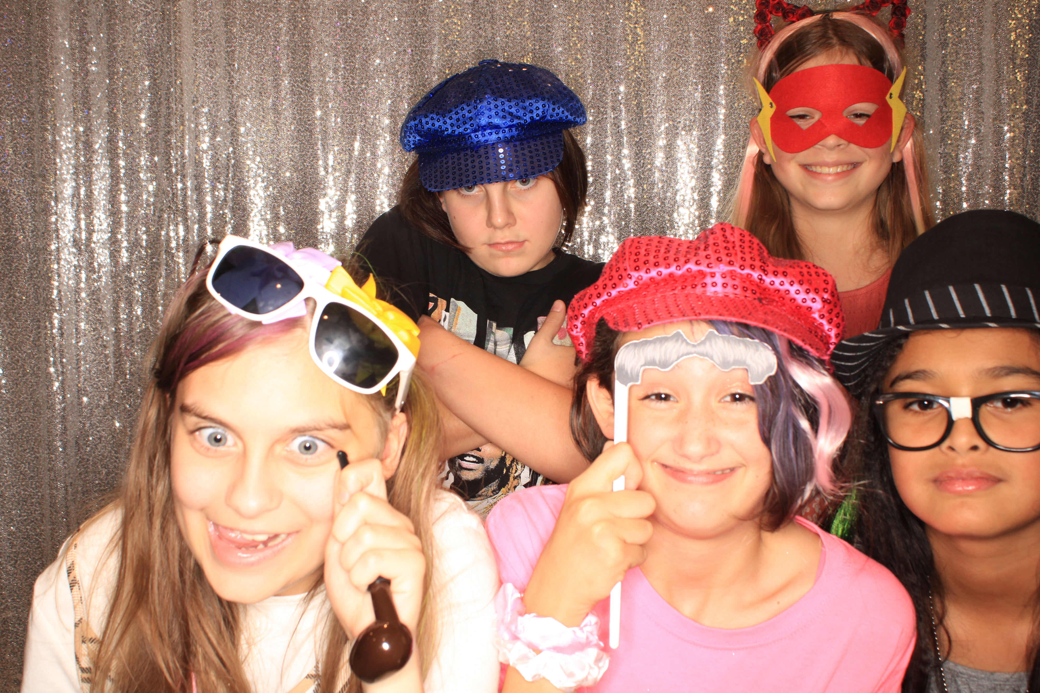 True Girl Tour | View more photos from the event at gallery.photoboothbillings.com/u/PhotoBoothBillings/True-Girl-Tour
