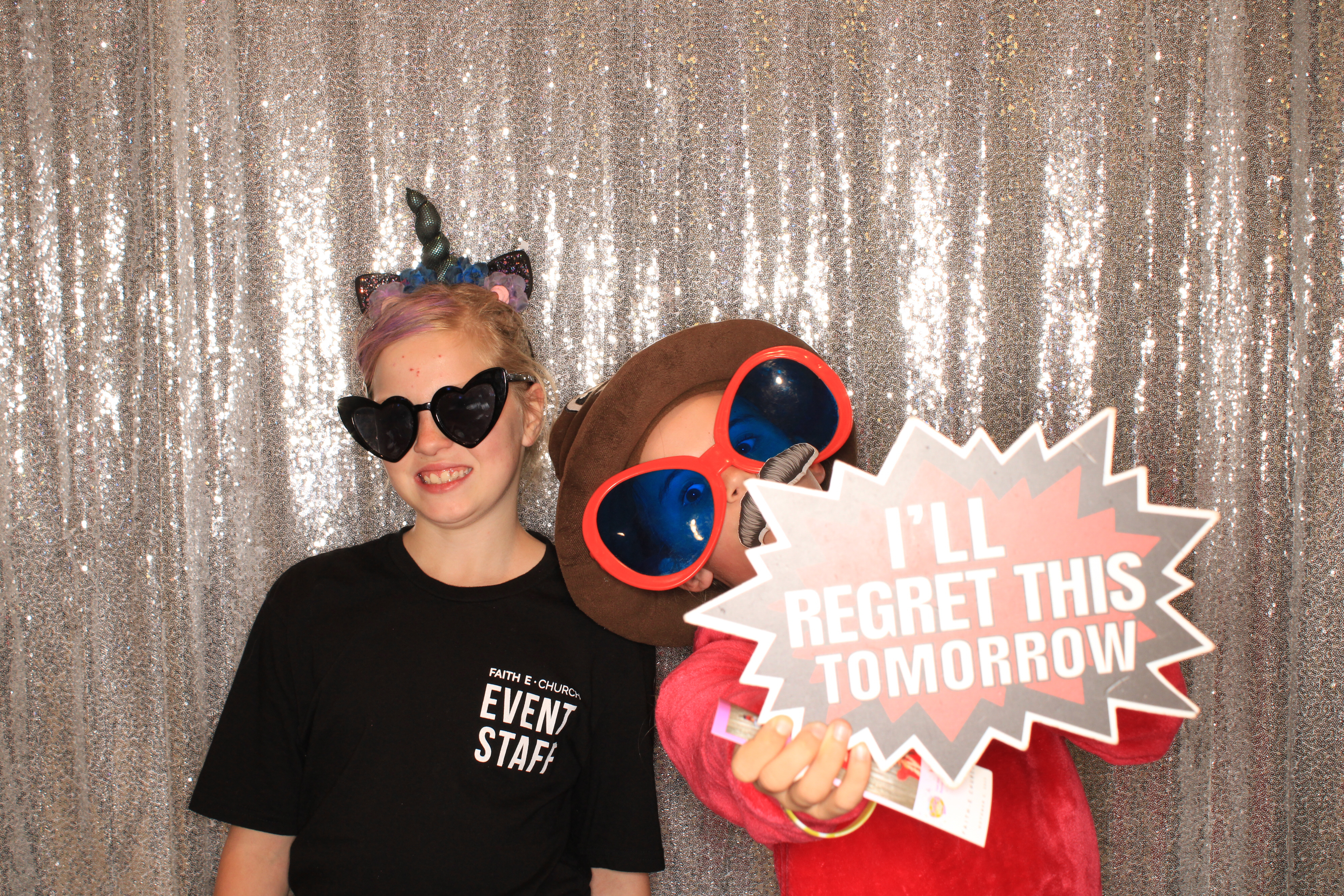 True Girl Tour | View more photos from the event at gallery.photoboothbillings.com/u/PhotoBoothBillings/True-Girl-Tour