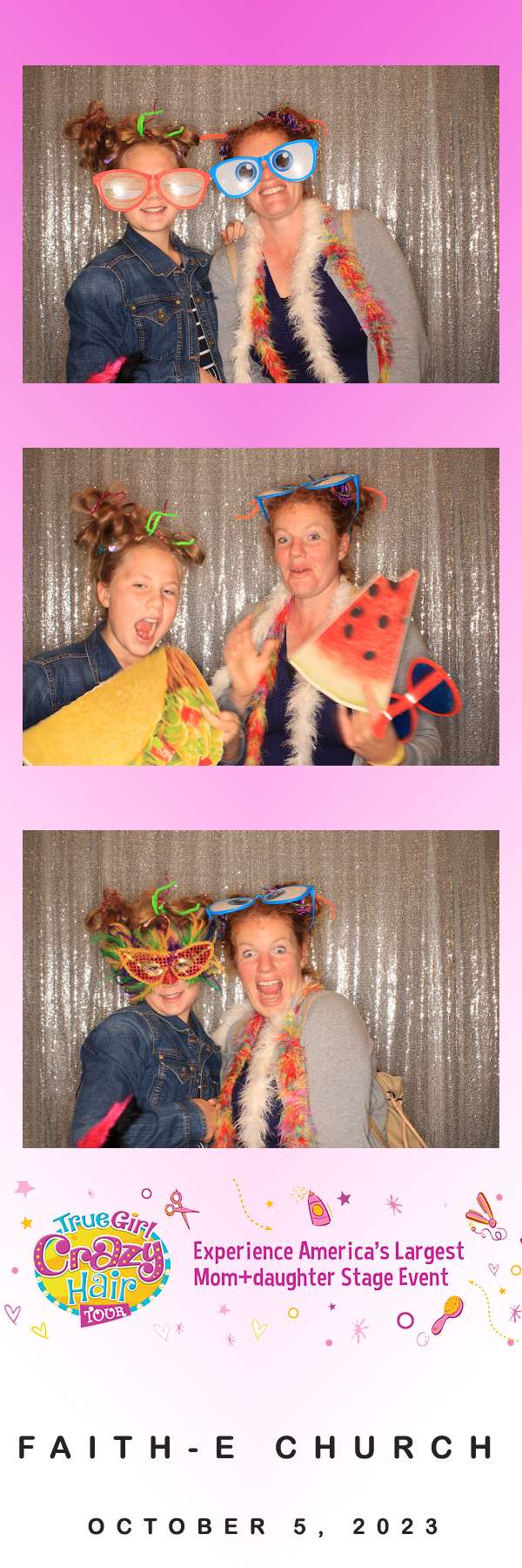 True Girl Tour | View more photos from the event at gallery.photoboothbillings.com/u/PhotoBoothBillings/True-Girl-Tour