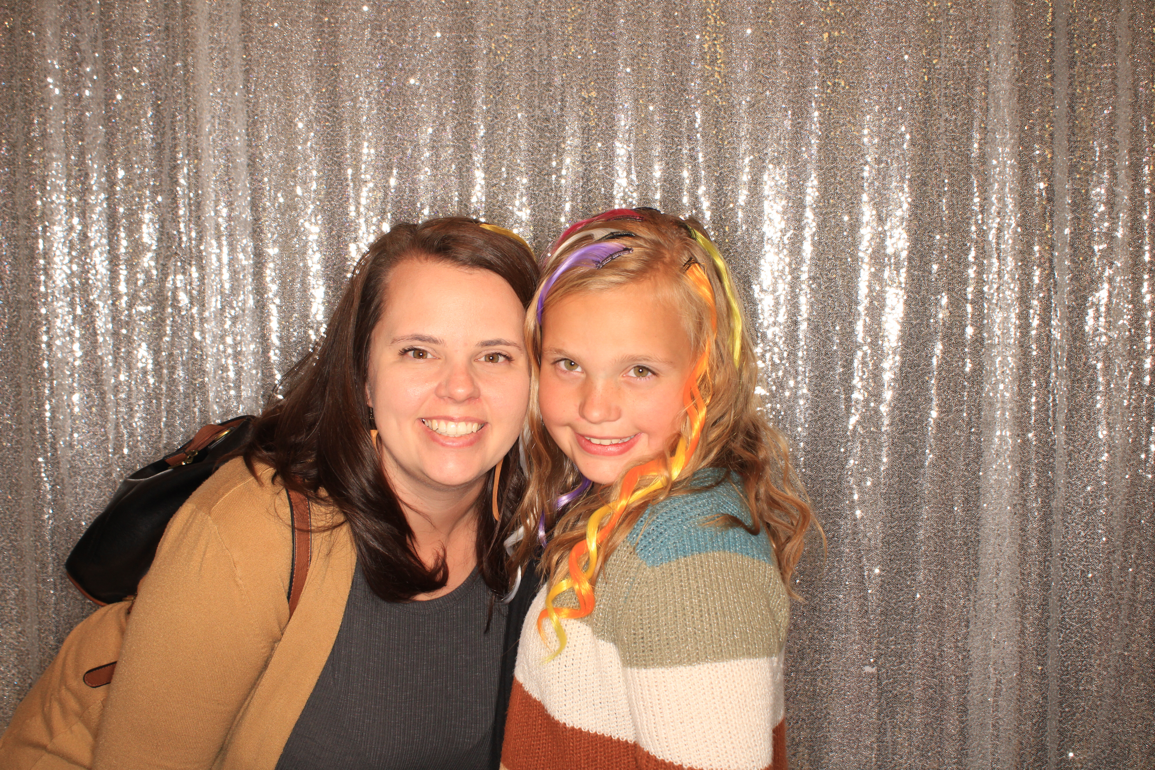 True Girl Tour | View more photos from the event at gallery.photoboothbillings.com/u/PhotoBoothBillings/True-Girl-Tour