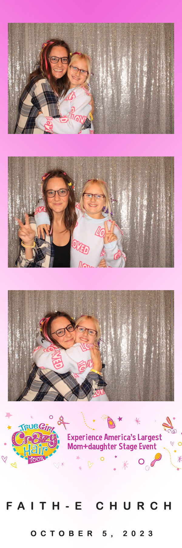 True Girl Tour | View more photos from the event at gallery.photoboothbillings.com/u/PhotoBoothBillings/True-Girl-Tour