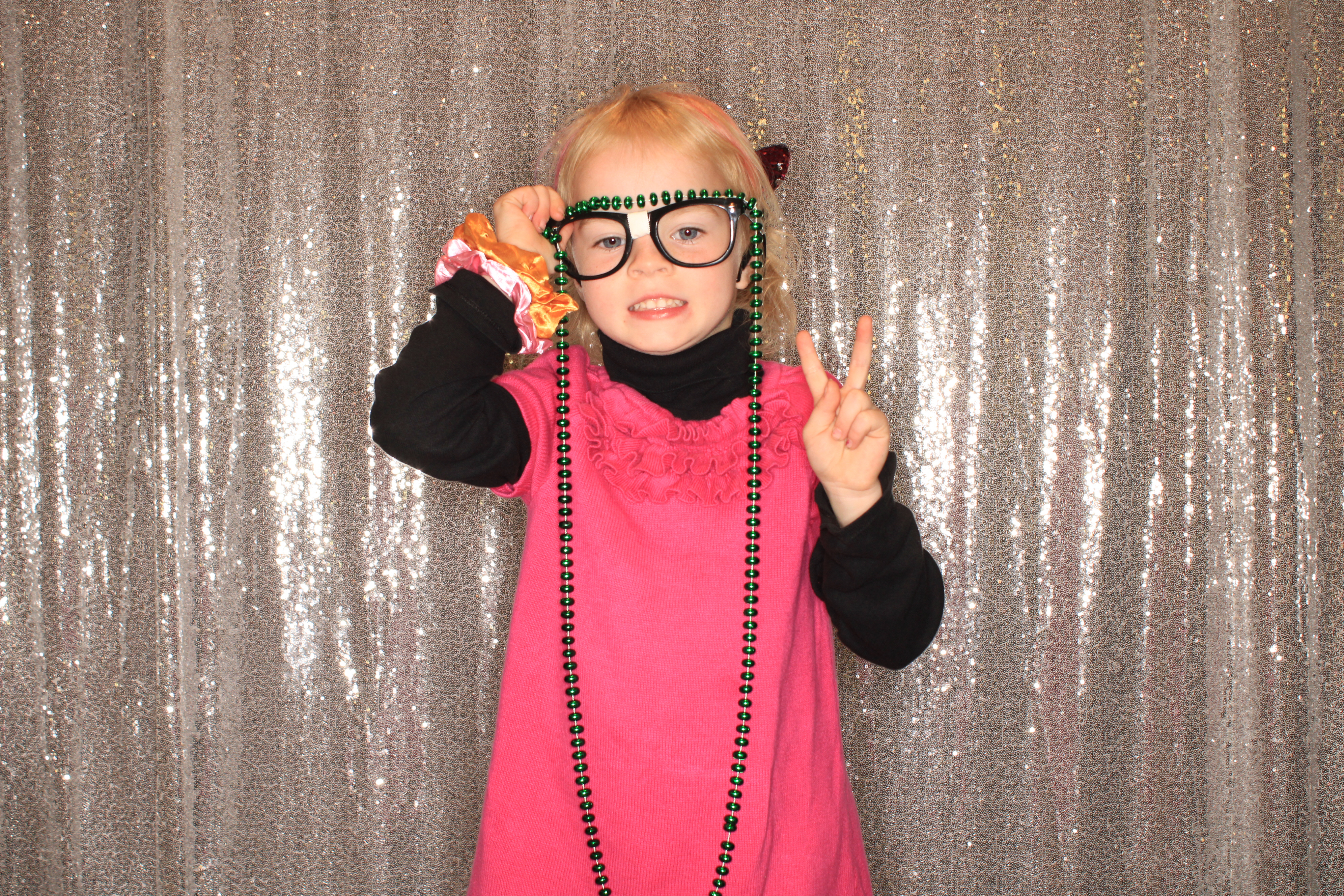 True Girl Tour | View more photos from the event at gallery.photoboothbillings.com/u/PhotoBoothBillings/True-Girl-Tour