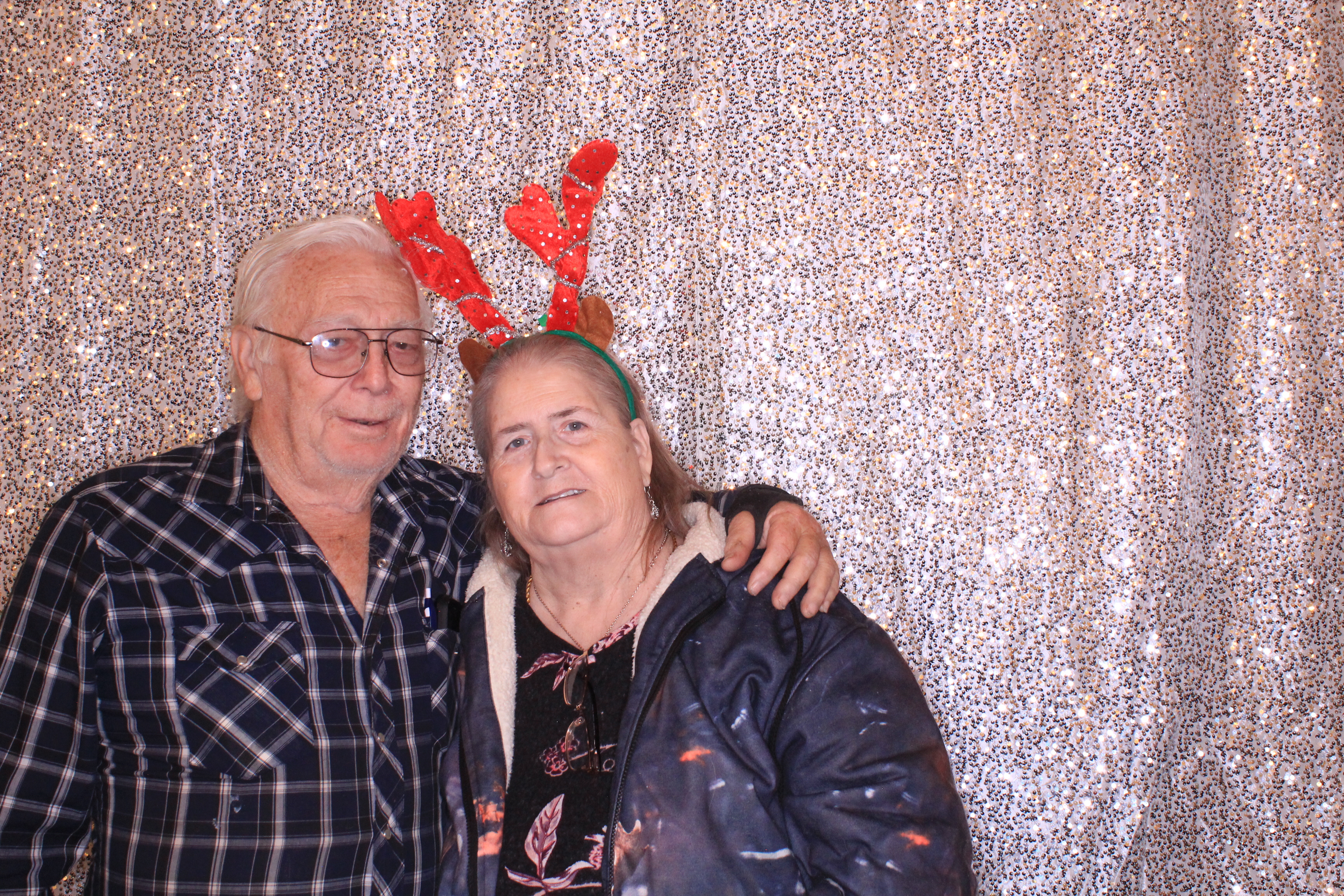 VNN Holiday Party | View more photos from the event at gallery.photoboothbillings.com/u/PhotoBoothBillings/VNN-Holiday-Party