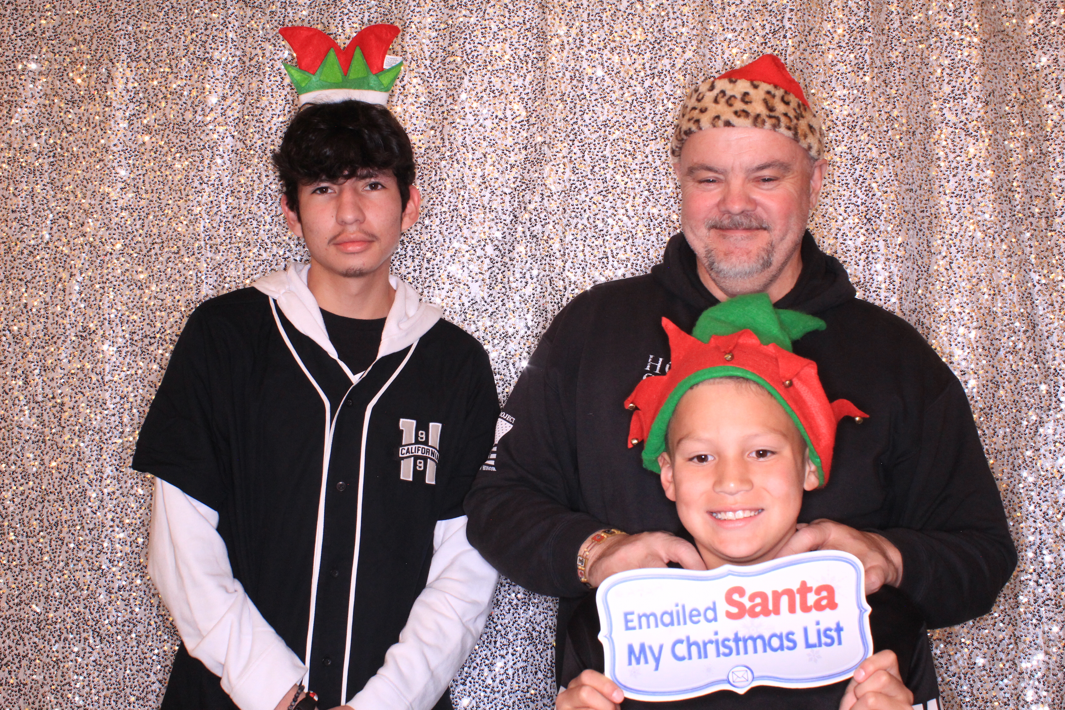 VNN Holiday Party | View more photos from the event at gallery.photoboothbillings.com/u/PhotoBoothBillings/VNN-Holiday-Party