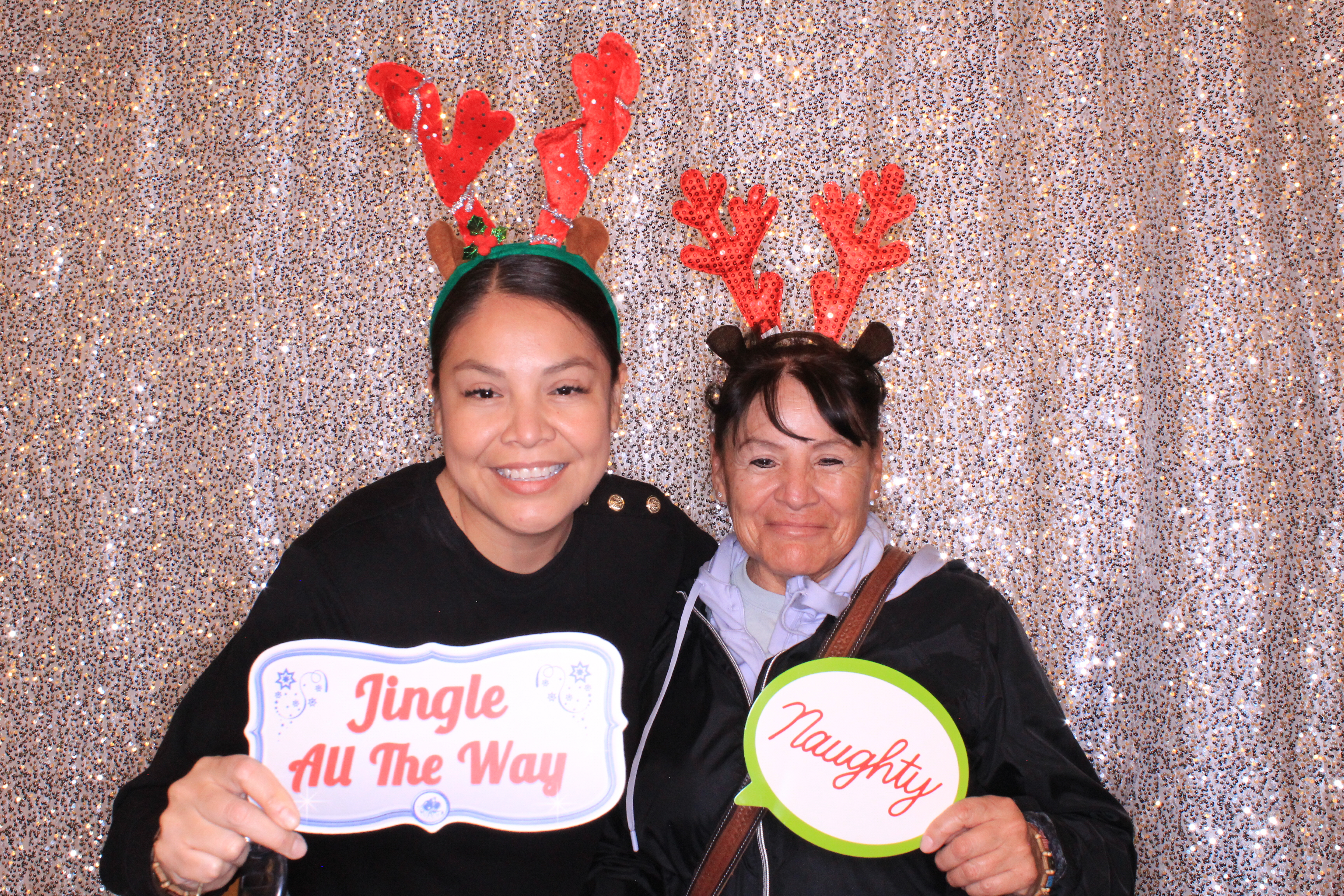 VNN Holiday Party | View more photos from the event at gallery.photoboothbillings.com/u/PhotoBoothBillings/VNN-Holiday-Party