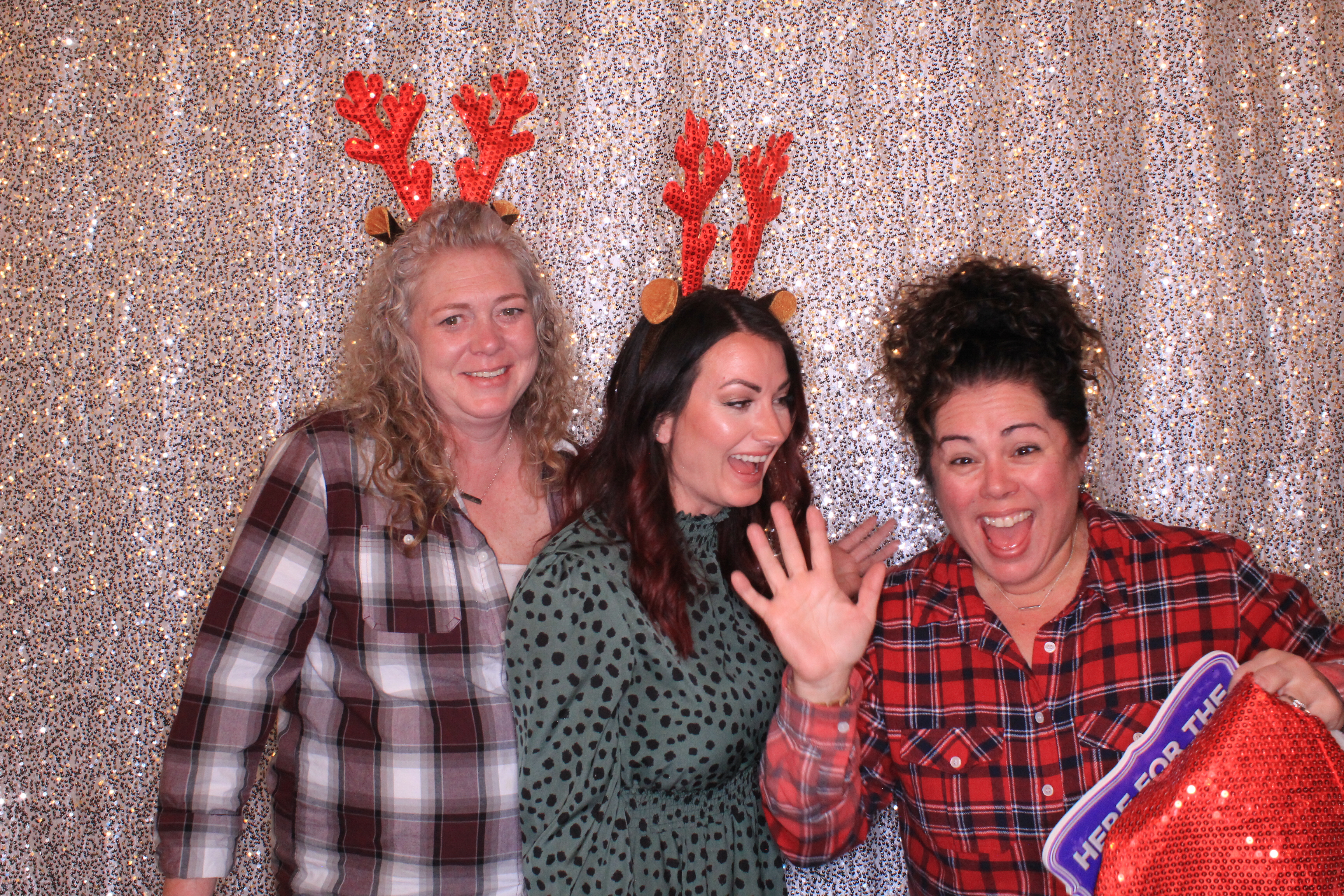 VNN Holiday Party | View more photos from the event at gallery.photoboothbillings.com/u/PhotoBoothBillings/VNN-Holiday-Party