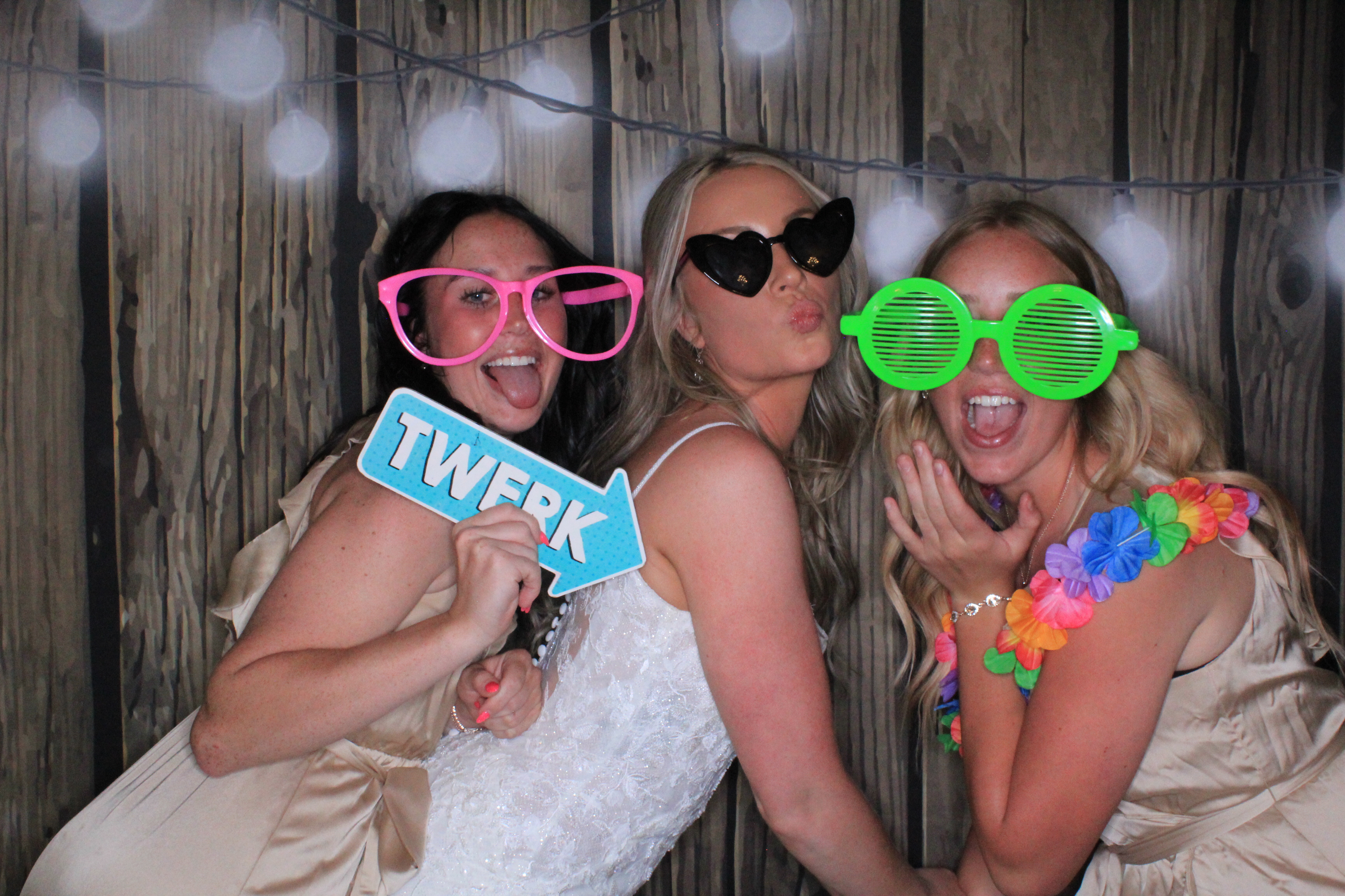 Wilson Wedding | View more photos from the event at gallery.photoboothbillings.com/u/PhotoBoothBillings/Wilson-Wedding