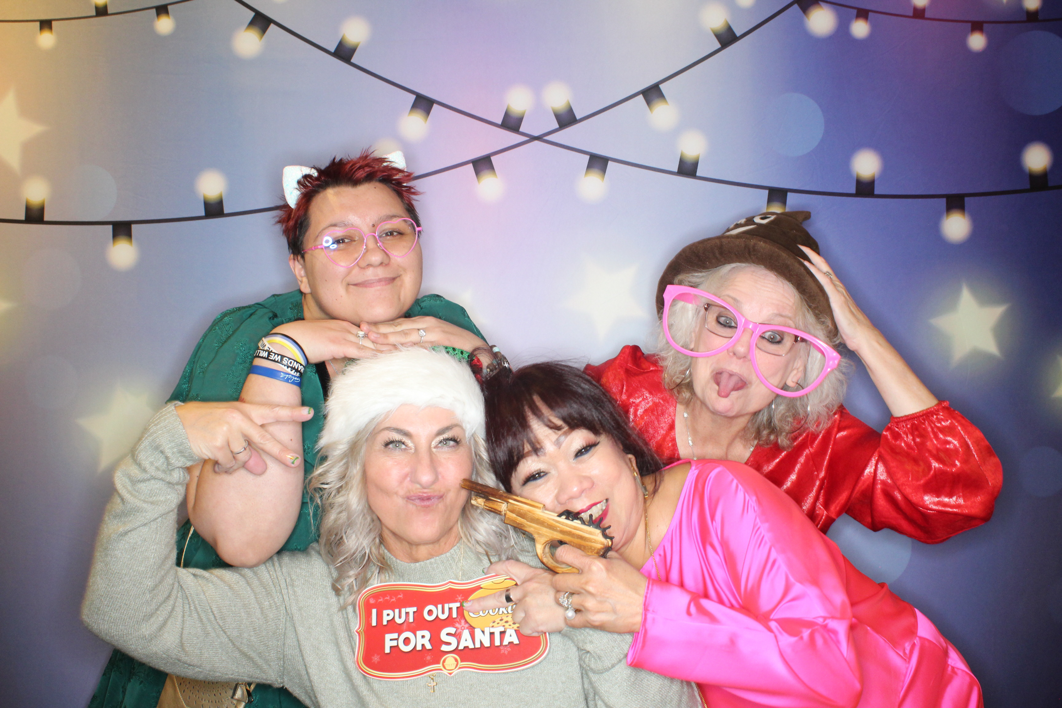 ACHM Holiday Party | View more photos from the event at gallery.photoboothbillings.com/u/PhotoBoothBillings/ACHM-Holiday-Party