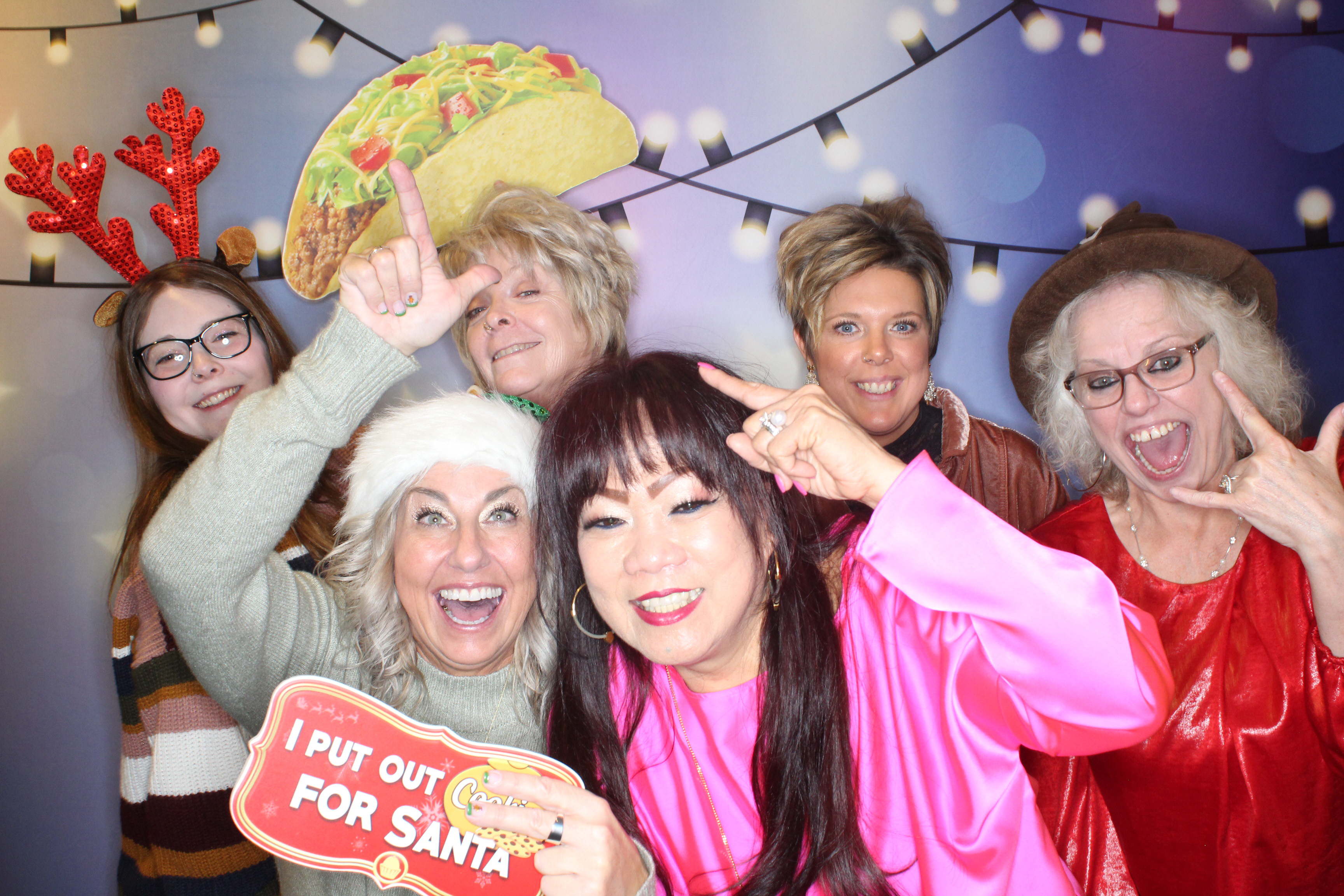 ACHM Holiday Party | View more photos from the event at gallery.photoboothbillings.com/u/PhotoBoothBillings/ACHM-Holiday-Party