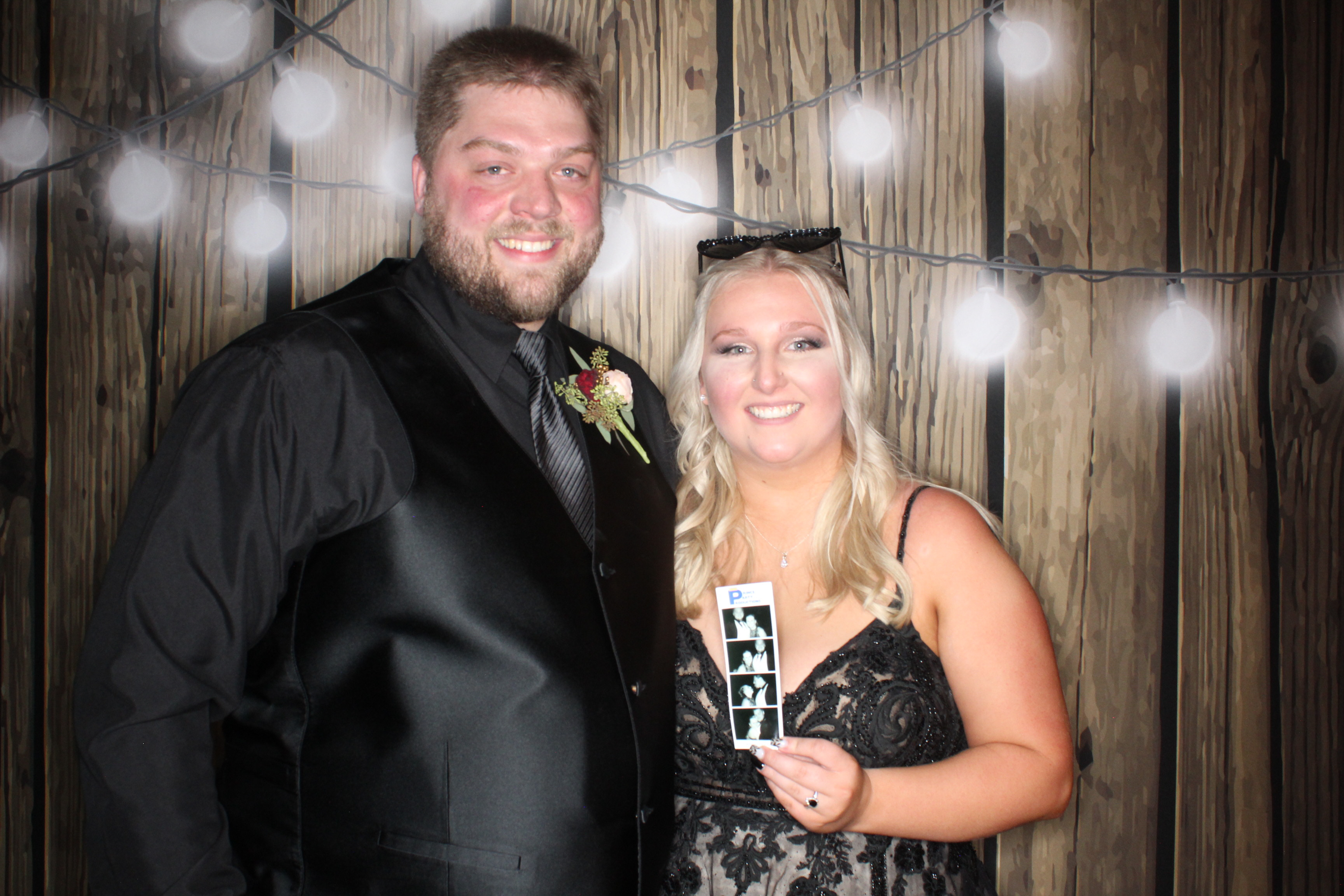 Abbie and Blade | View more photos from the event at gallery.photoboothbillings.com/u/PhotoBoothBillings/Abbie-and-Blade