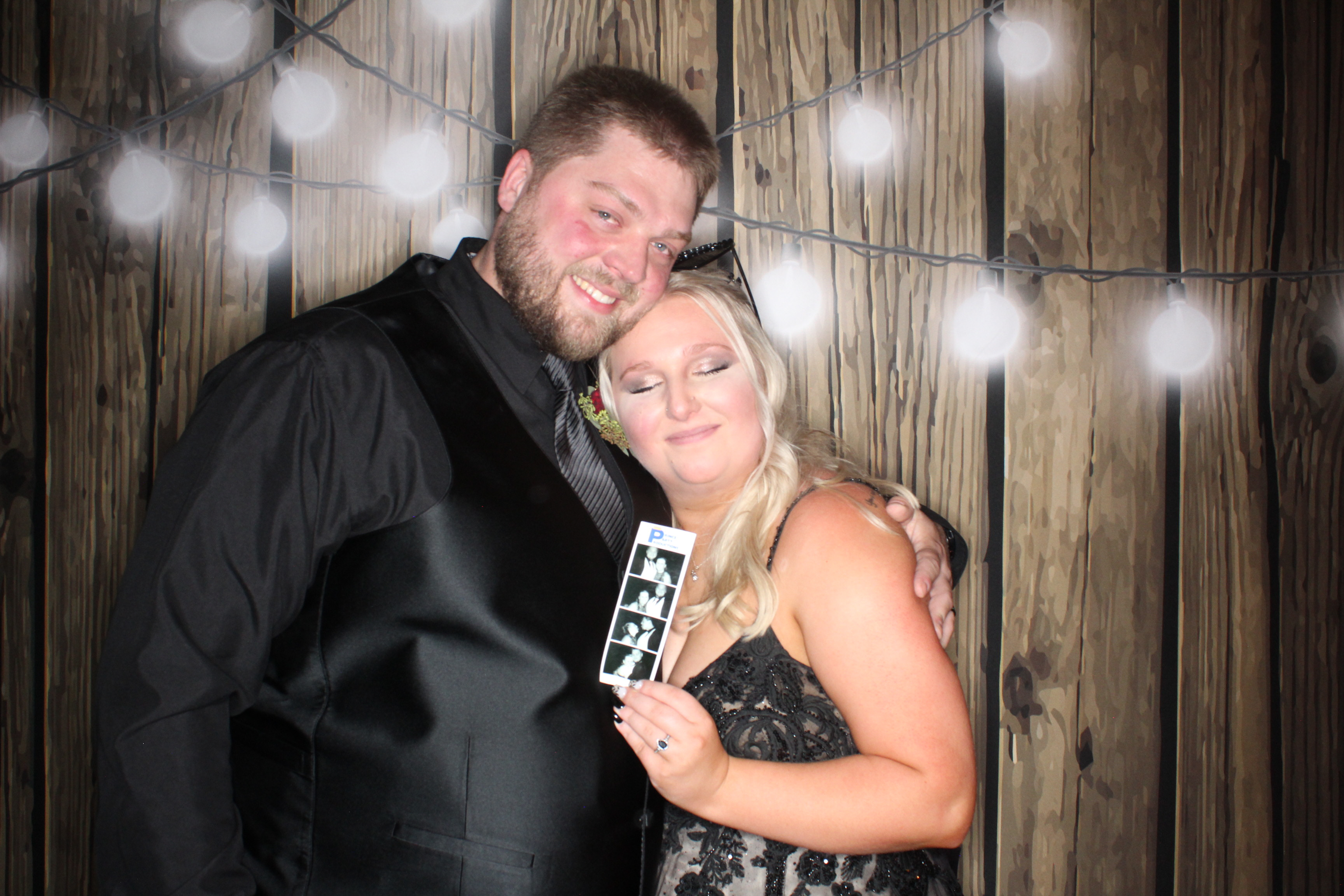 Abbie and Blade | View more photos from the event at gallery.photoboothbillings.com/u/PhotoBoothBillings/Abbie-and-Blade