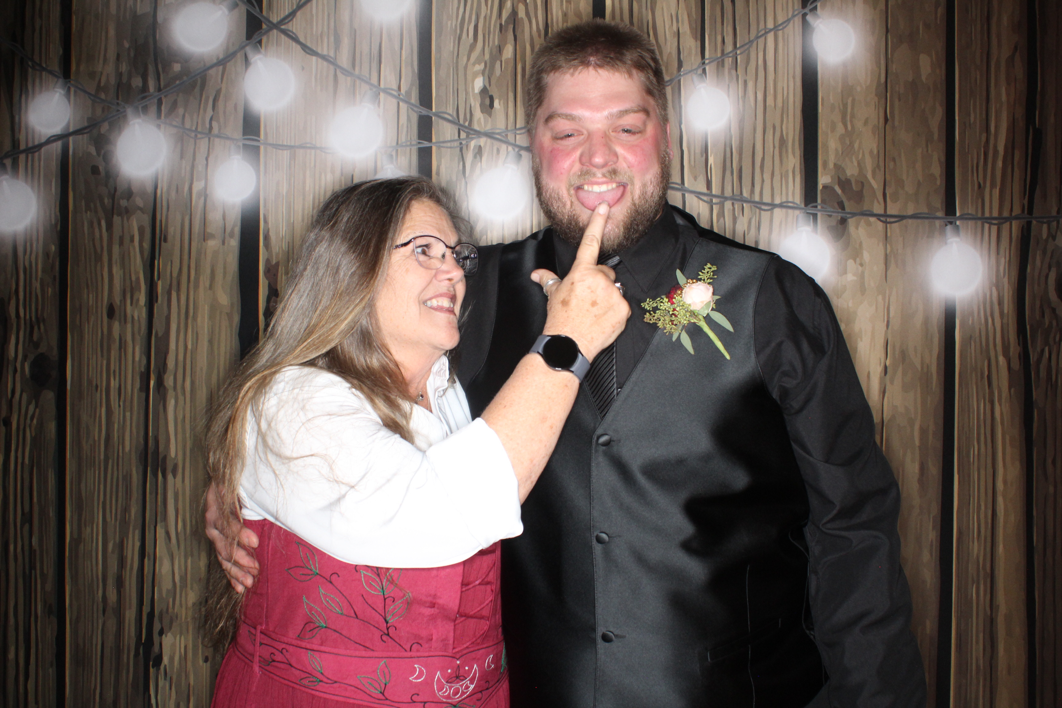 Abbie and Blade | View more photos from the event at gallery.photoboothbillings.com/u/PhotoBoothBillings/Abbie-and-Blade