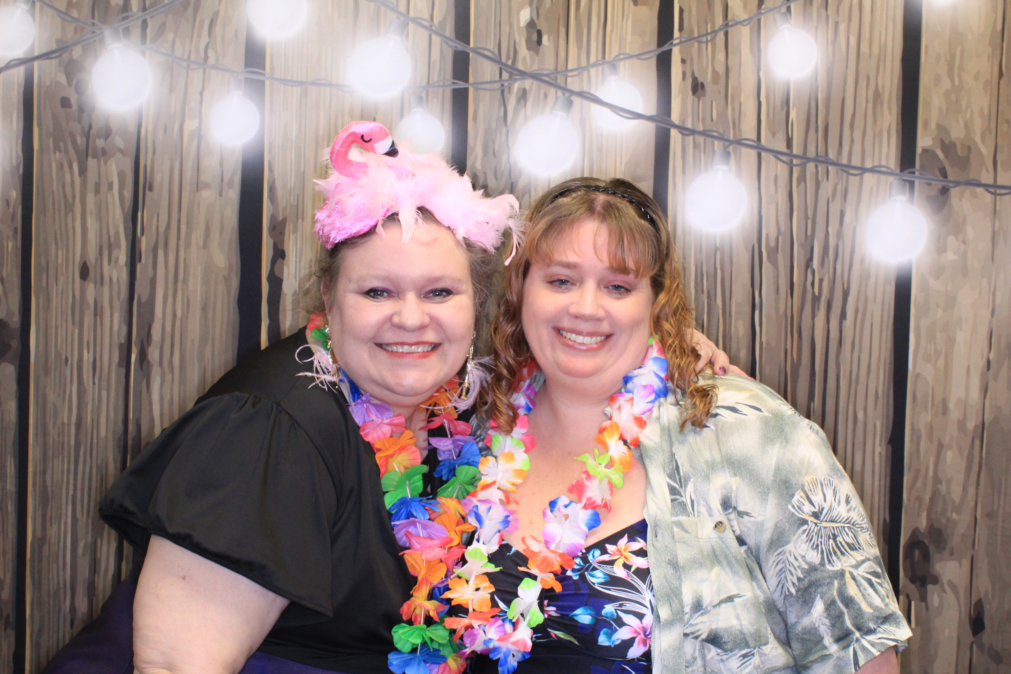Cheeseburger in Paradise | View more photos from the event at gallery.photoboothbillings.com/u/PhotoBoothBillings/Cheeseburger-in-Paradise