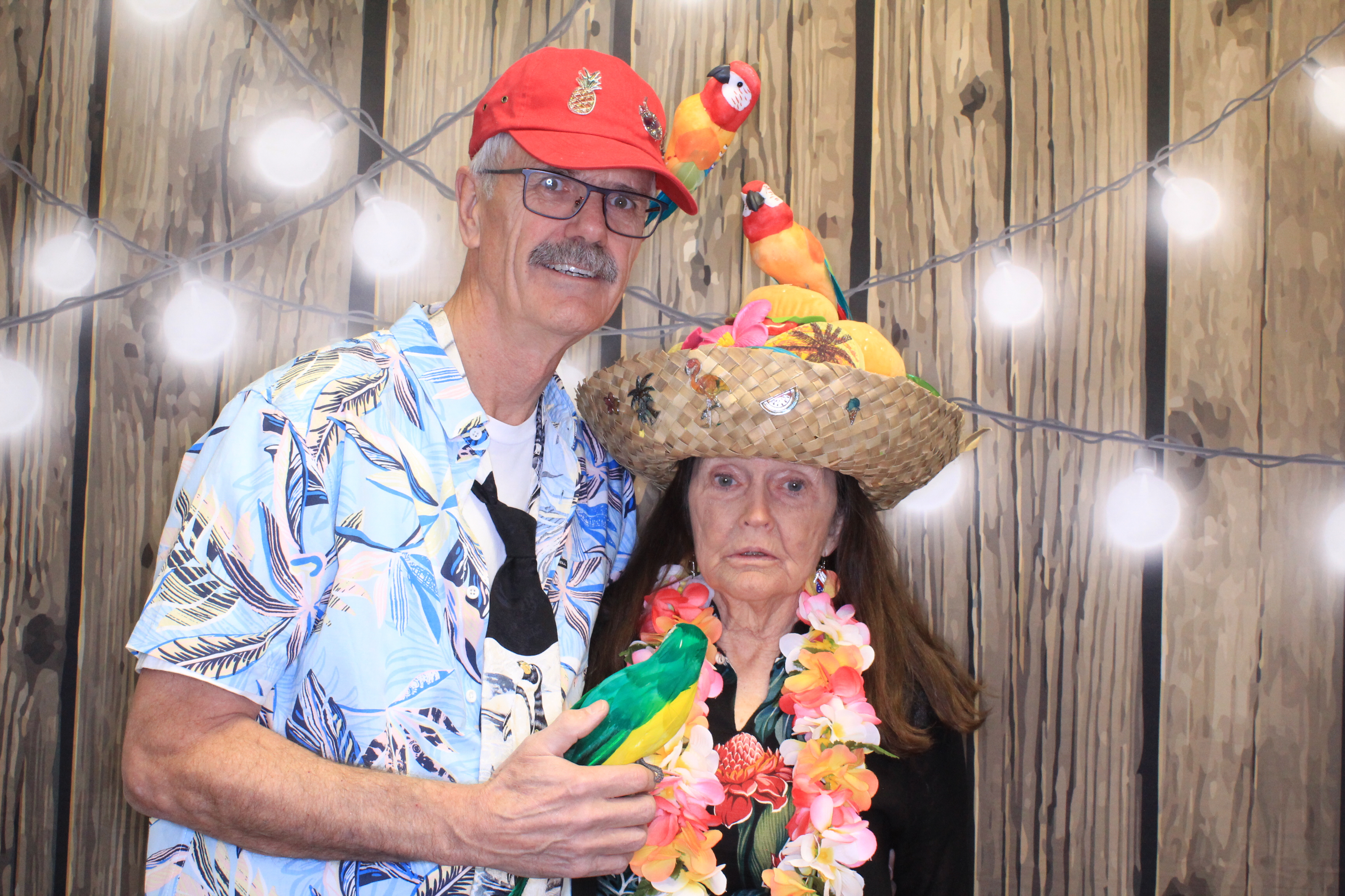 Cheeseburger in Paradise | View more photos from the event at gallery.photoboothbillings.com/u/PhotoBoothBillings/Cheeseburger-in-Paradise
