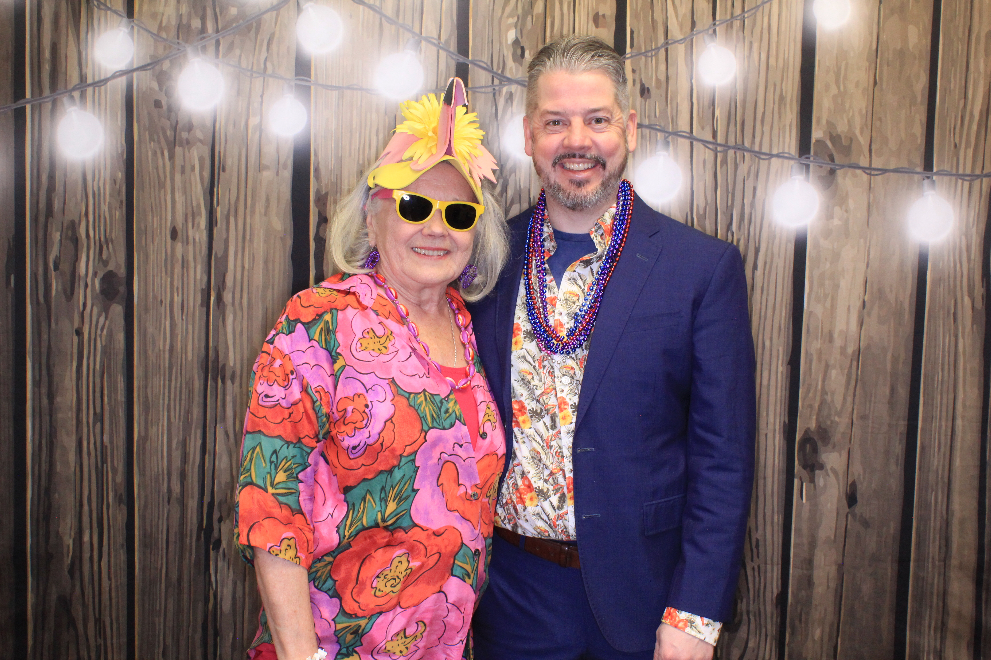 Cheeseburger in Paradise | View more photos from the event at gallery.photoboothbillings.com/u/PhotoBoothBillings/Cheeseburger-in-Paradise