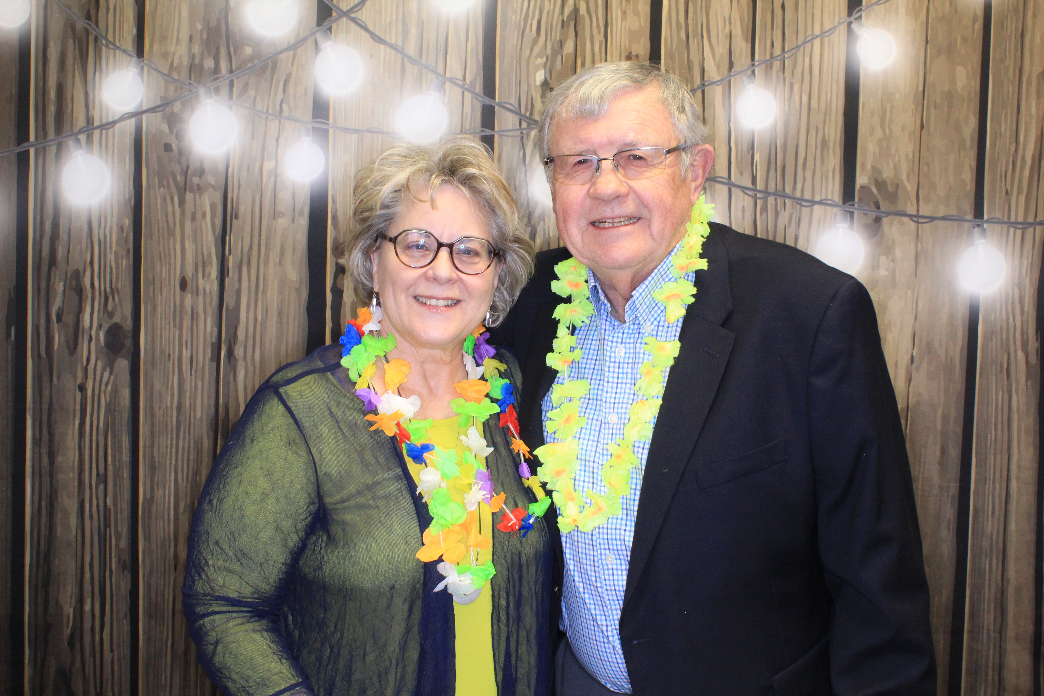 Cheeseburger in Paradise | View more photos from the event at gallery.photoboothbillings.com/u/PhotoBoothBillings/Cheeseburger-in-Paradise