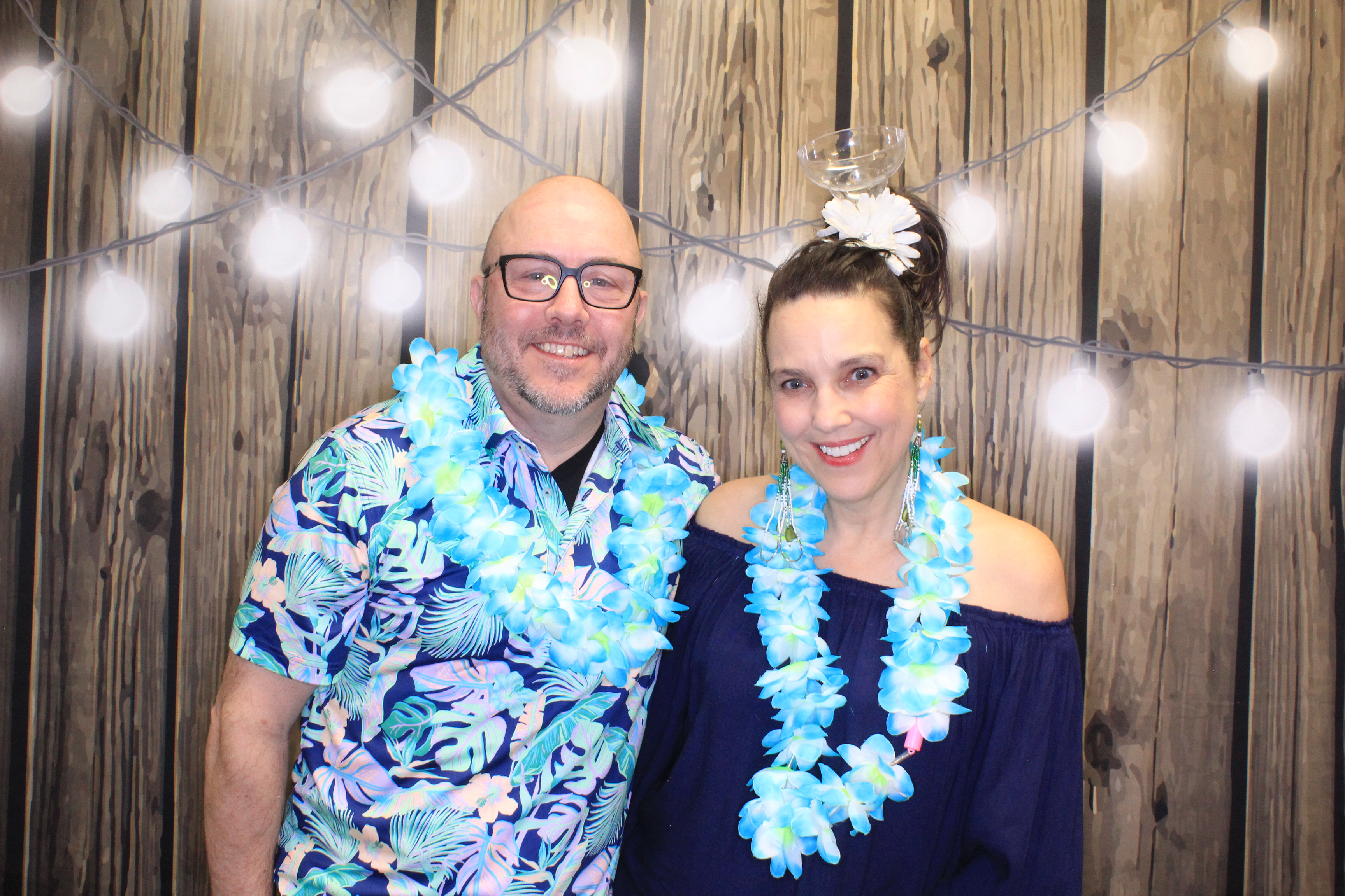 Cheeseburger in Paradise | View more photos from the event at gallery.photoboothbillings.com/u/PhotoBoothBillings/Cheeseburger-in-Paradise