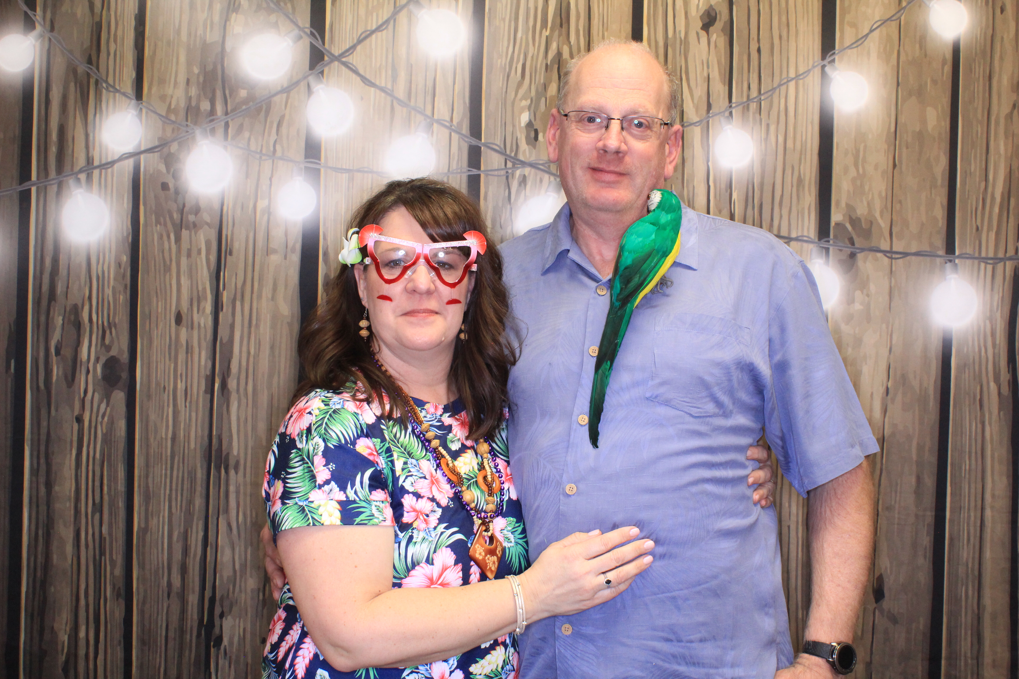 Cheeseburger in Paradise | View more photos from the event at gallery.photoboothbillings.com/u/PhotoBoothBillings/Cheeseburger-in-Paradise