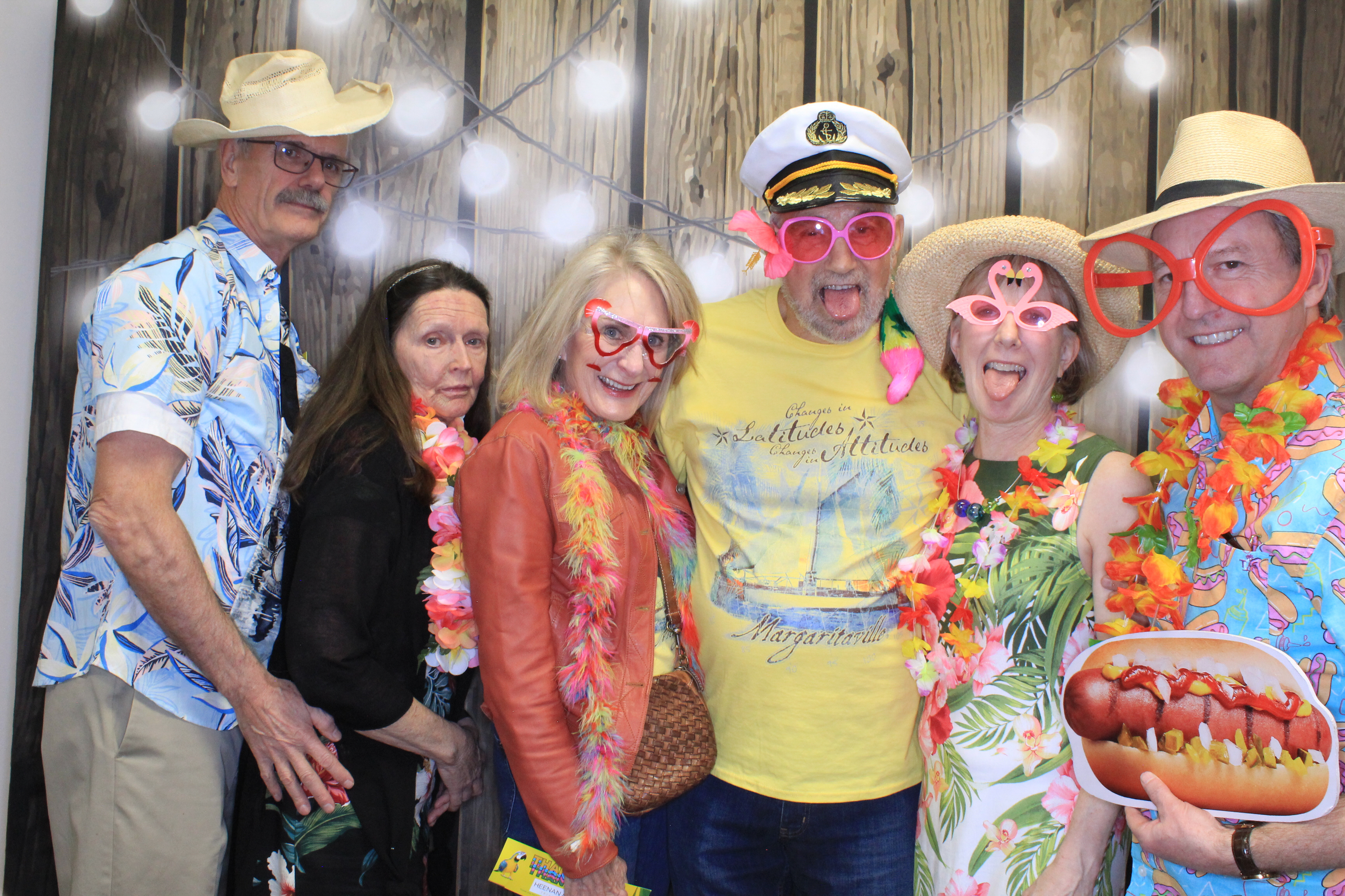 Cheeseburger in Paradise | View more photos from the event at gallery.photoboothbillings.com/u/PhotoBoothBillings/Cheeseburger-in-Paradise