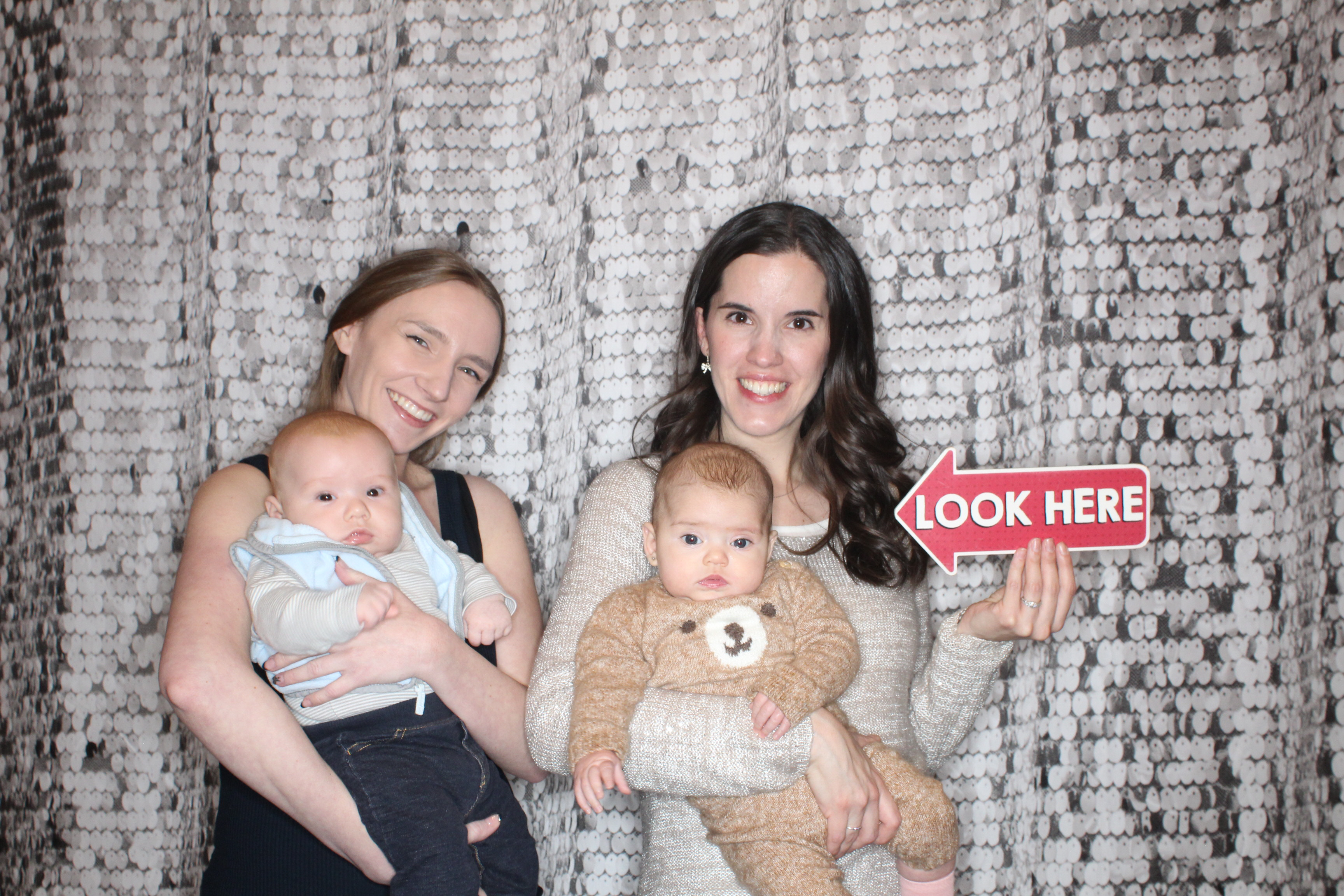 Doubletree Holiday Party | View more photos from the event at gallery.photoboothbillings.com/u/PhotoBoothBillings/Doubletree-Holiday-Party