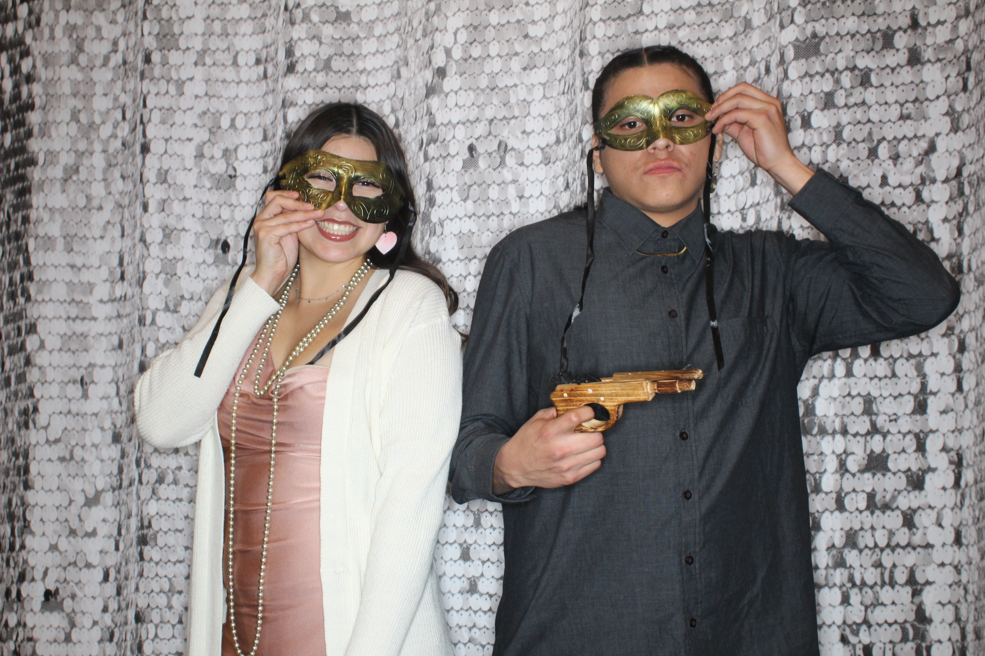 Doubletree Holiday Party | View more photos from the event at gallery.photoboothbillings.com/u/PhotoBoothBillings/Doubletree-Holiday-Party