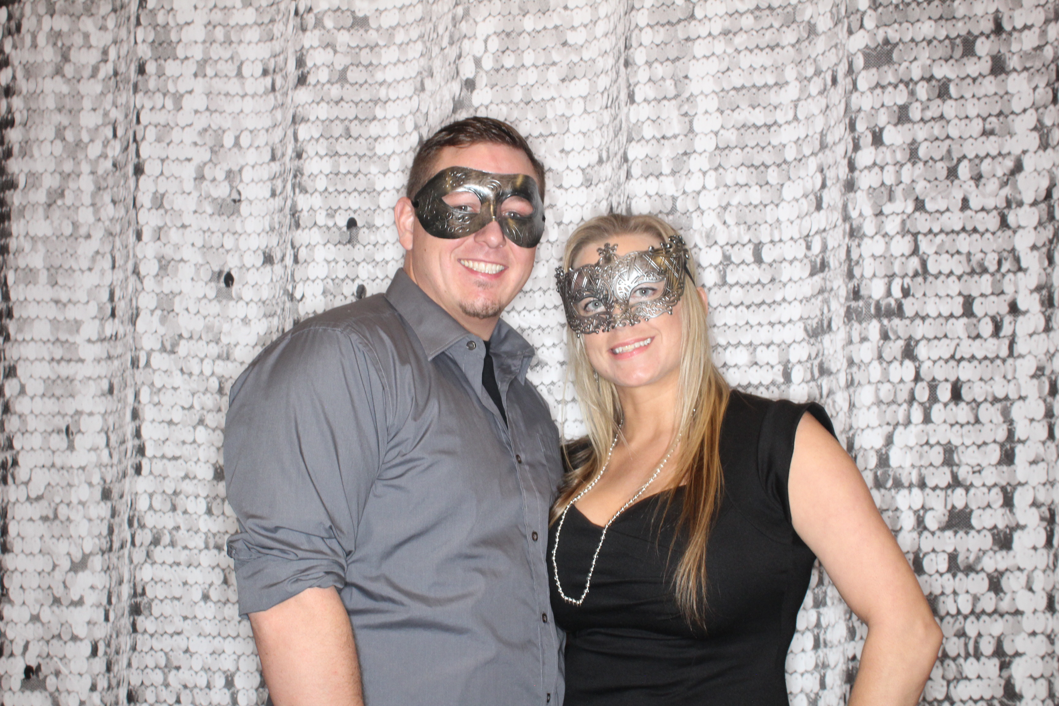 Doubletree Holiday Party | View more photos from the event at gallery.photoboothbillings.com/u/PhotoBoothBillings/Doubletree-Holiday-Party
